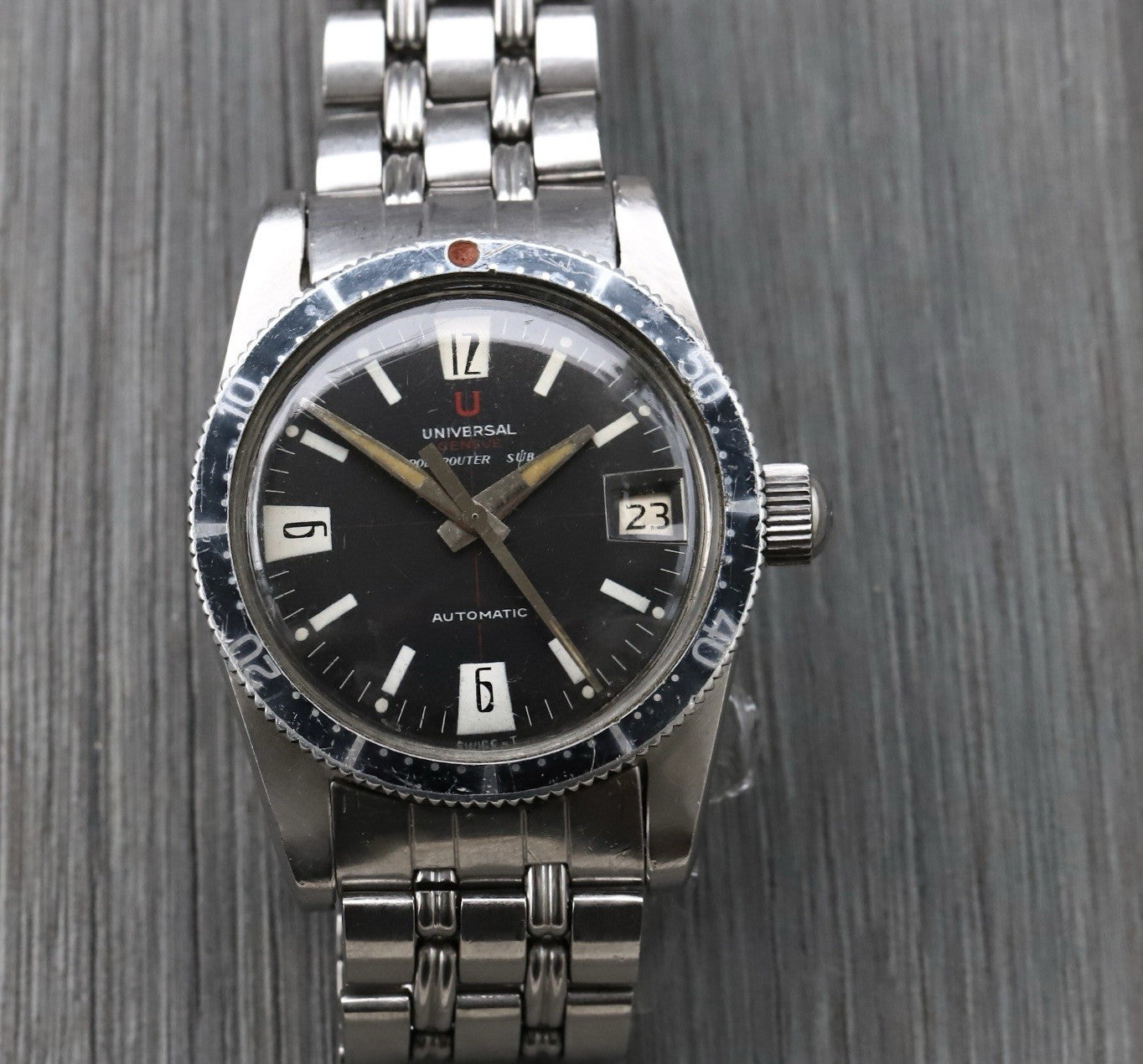 Montre Universal Genève Polerouter Automatic Vintage - Cadran Gris - NOS Rare