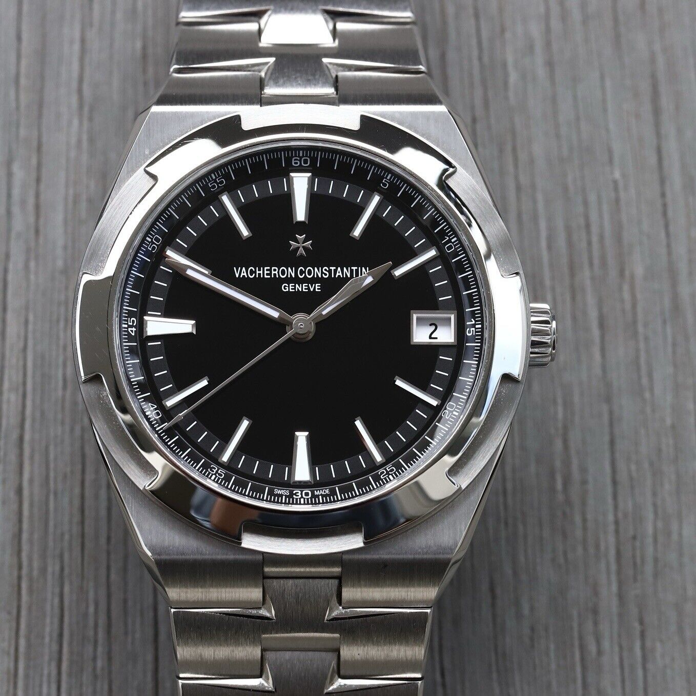 Vacheron Constantin Overseas 4500V 110A B483 Black Dial 2023 Watch Vault Australia