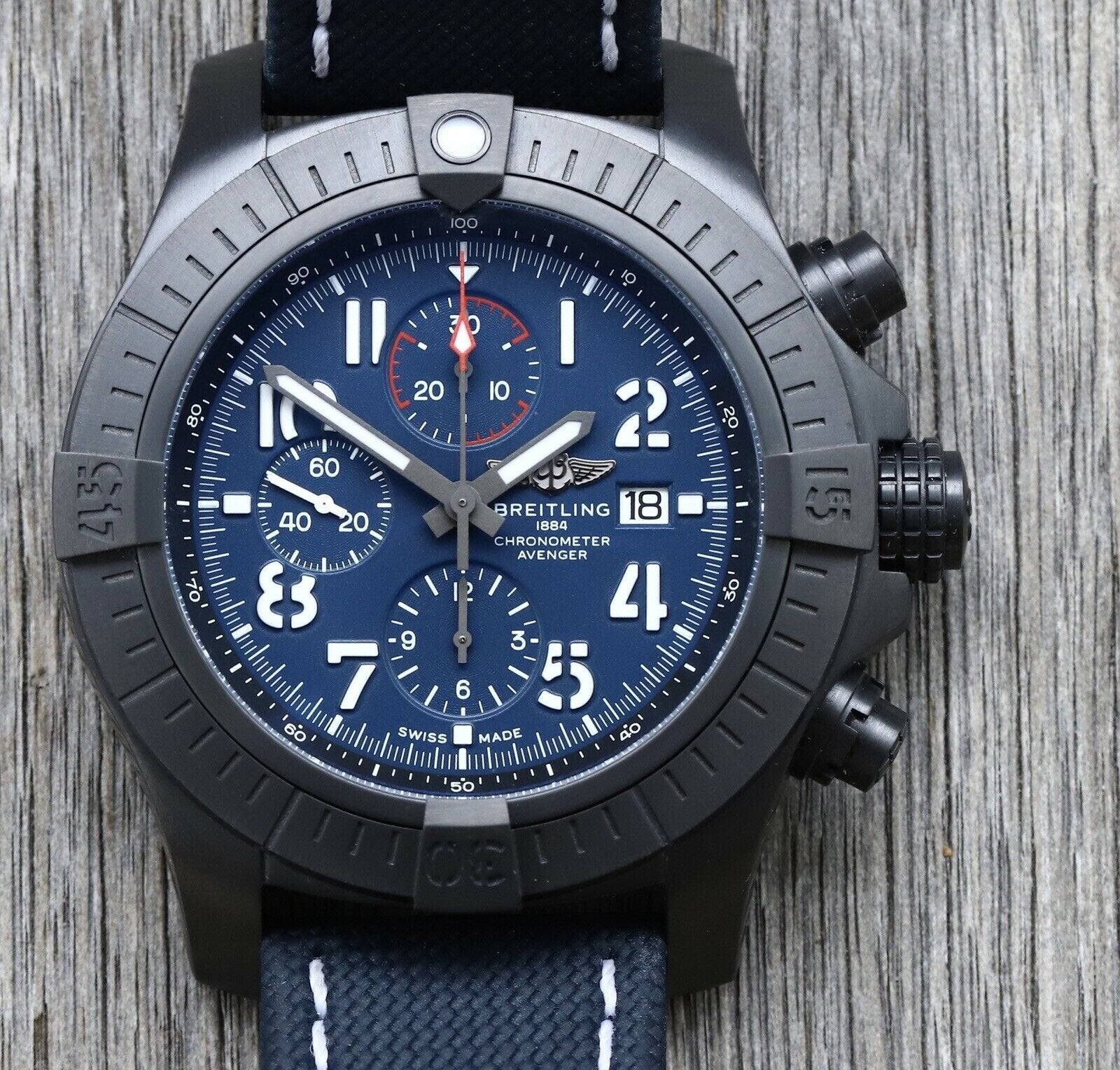 Breitling super hotsell avenger chronograph