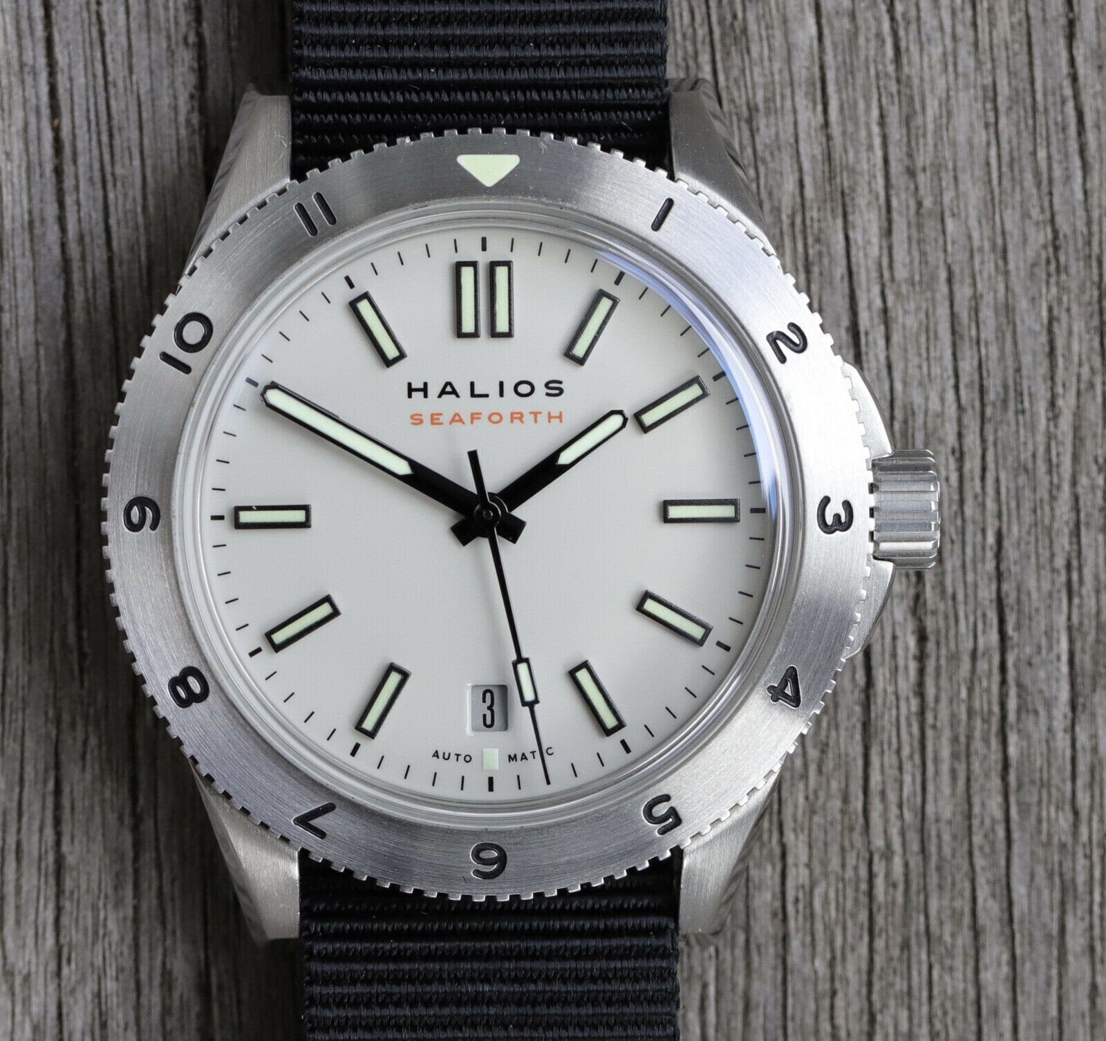 Halios Seaforth Nimbus Grey 12 Hour Bezel 2017 Watch Vault Australia