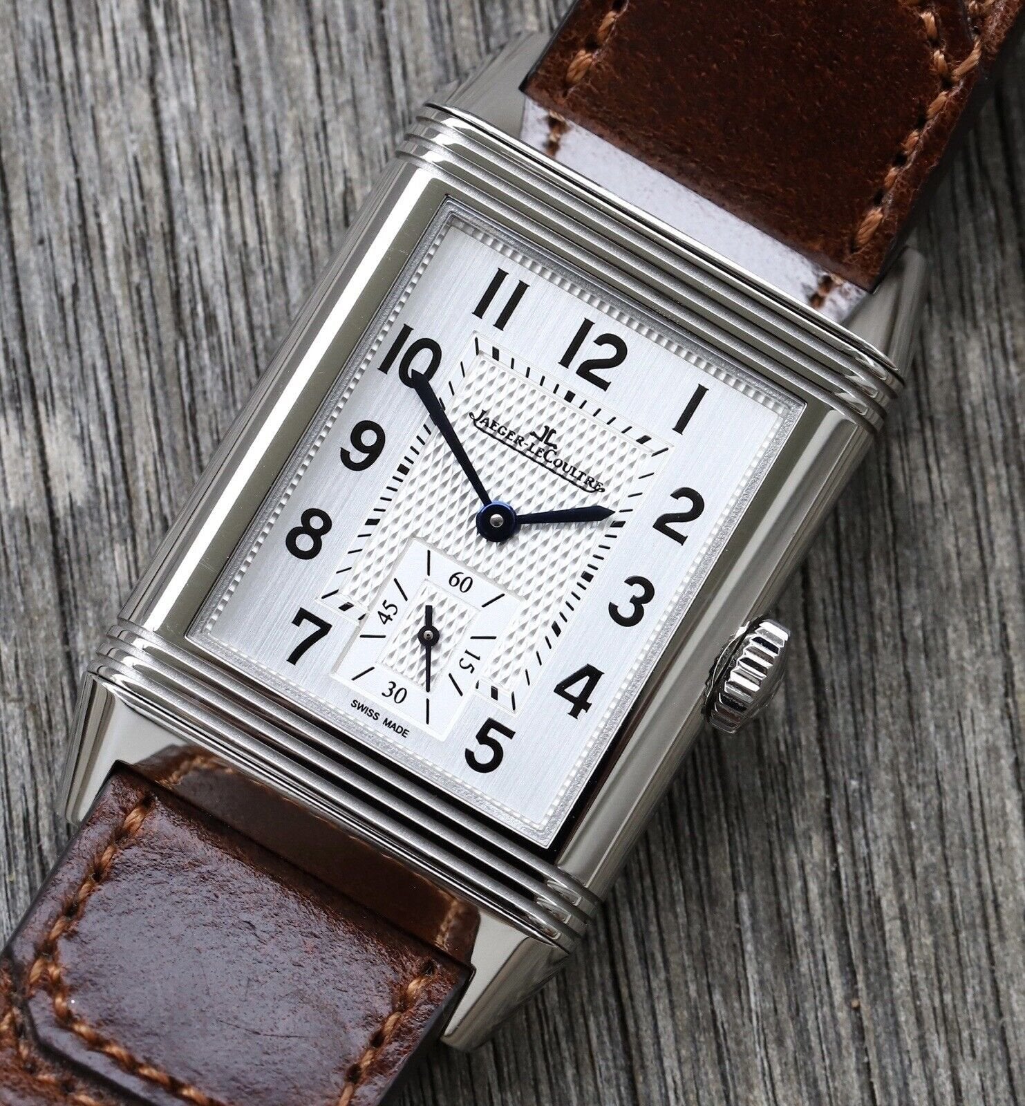 Jaeger-LeCoultre_Reverso_Classic_Small_Seconds_Large_Q3858522_-_2022_Watch_Vault_02.jpg