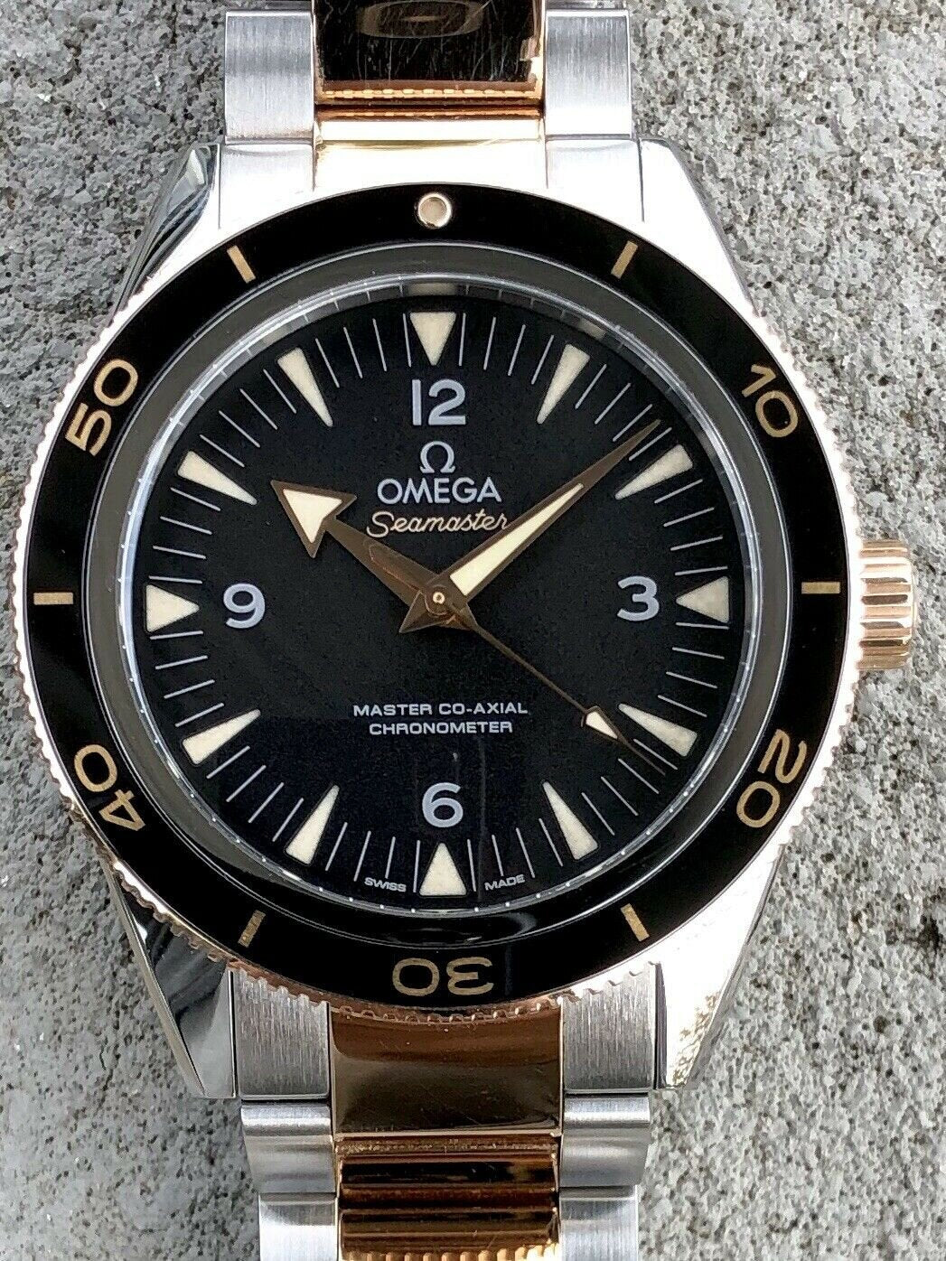Omega seamaster 300 steel sedna 2025 gold