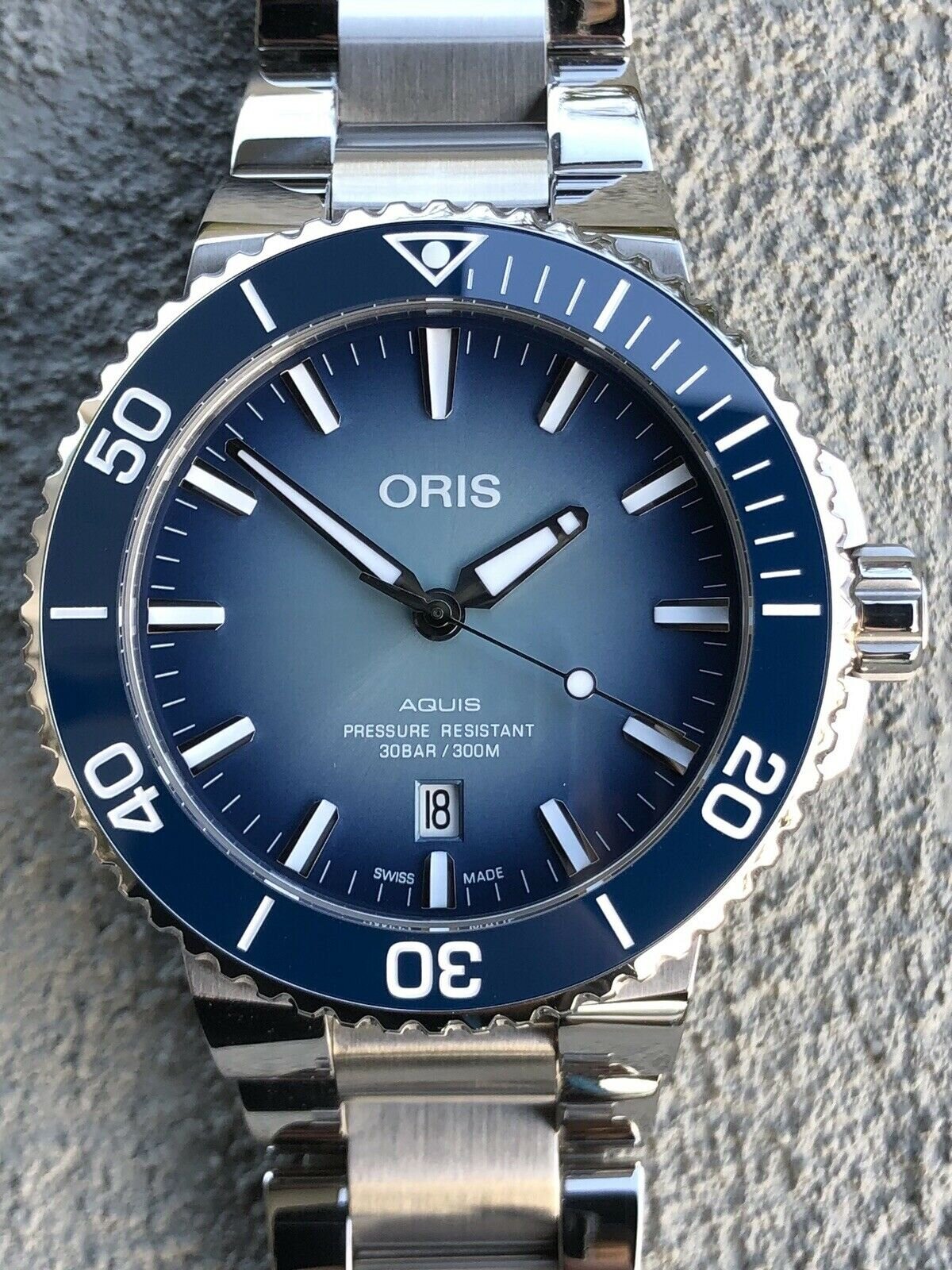 Oris lake top