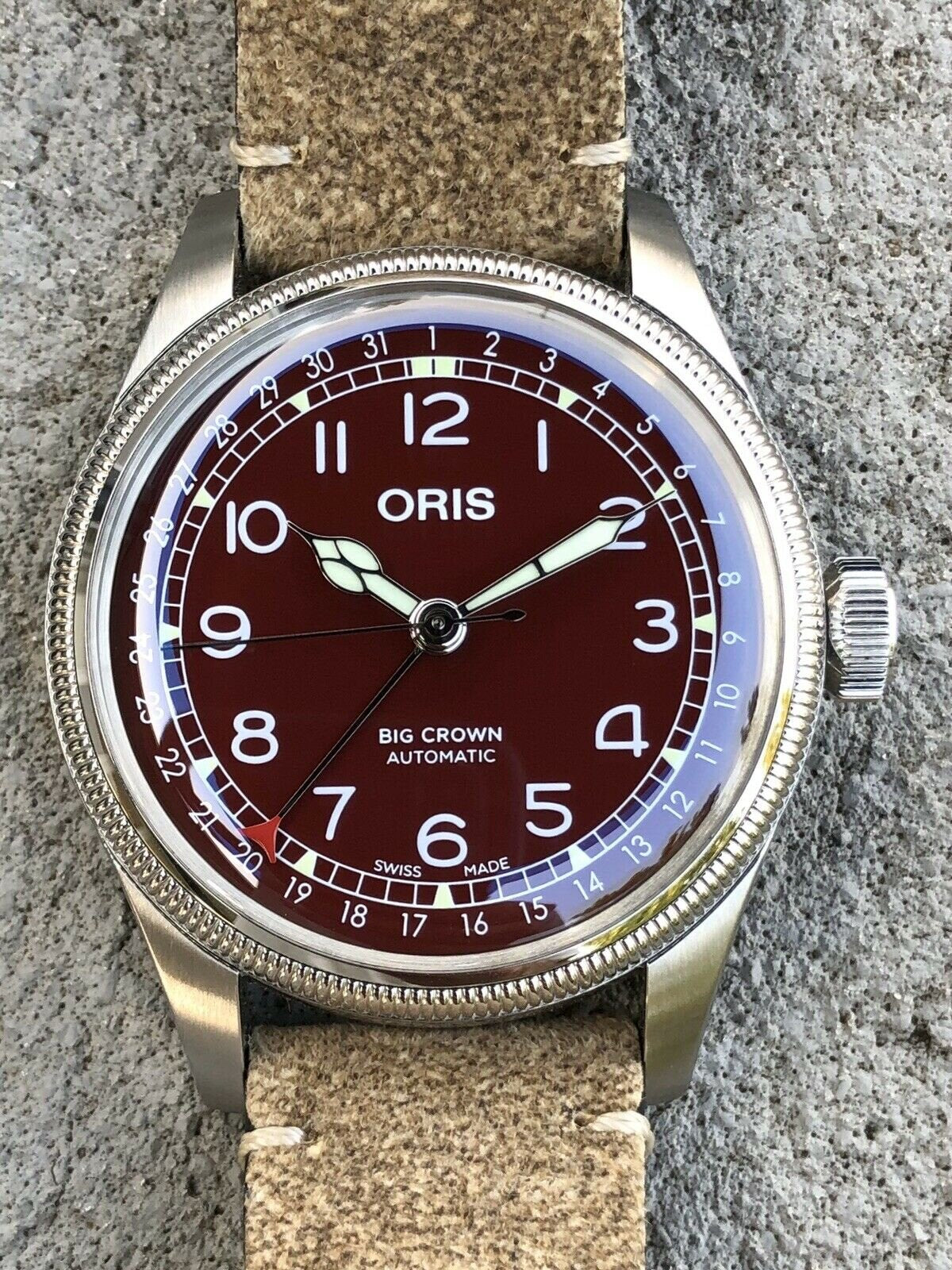 Oris big crown clearance pointer date red dial
