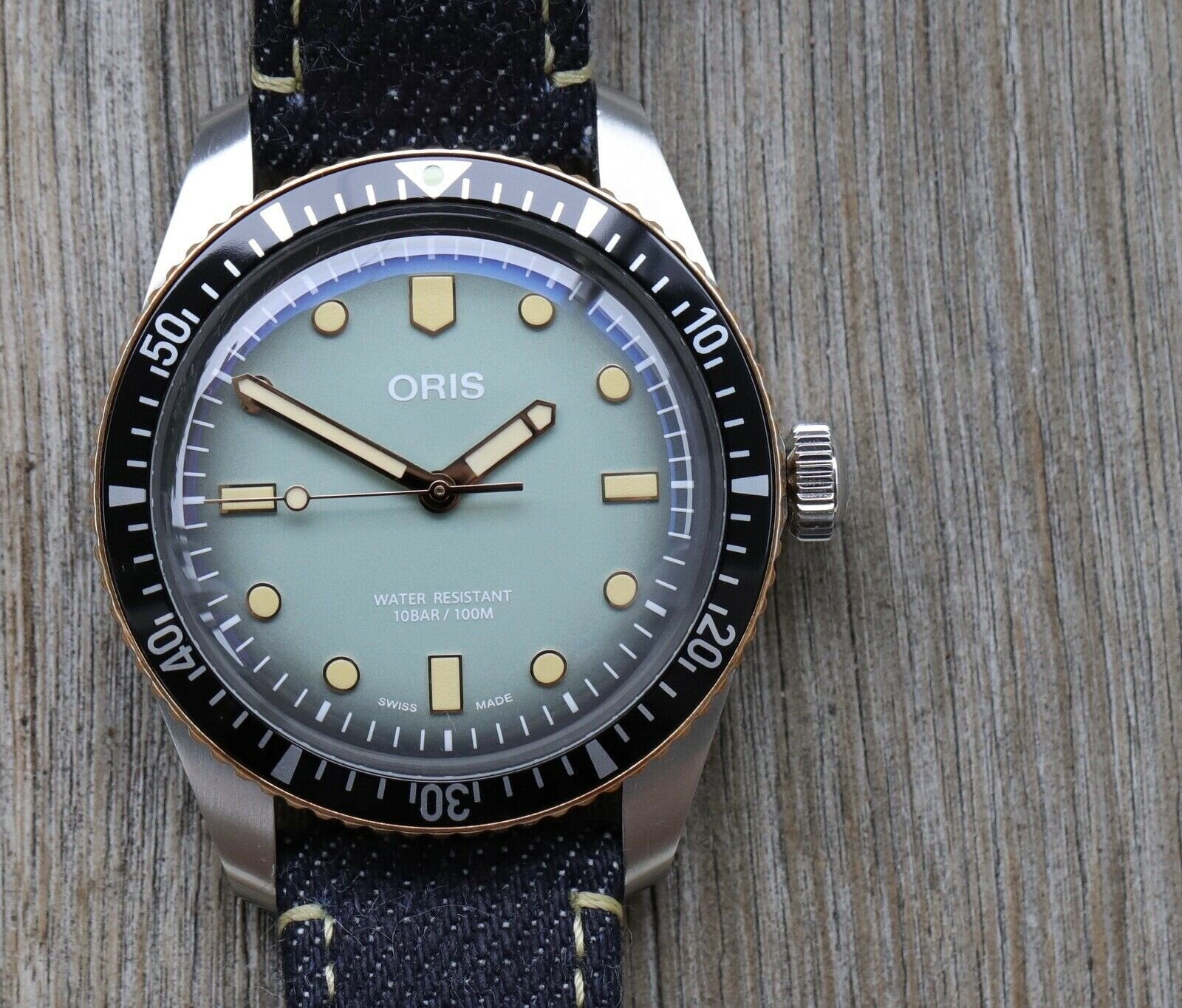 Oris x Momotaro Divers Sixty Five 40mm 733 7707 4337 2020 Watch