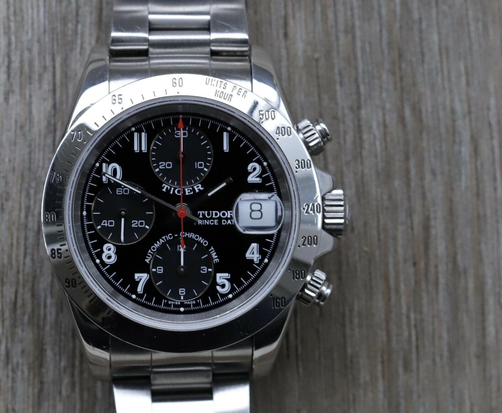 Tiger chronograph store