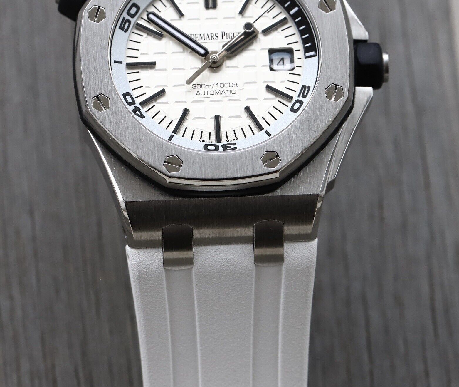 15710 Audemars Piguet Royal Oak Offshore Diver 15710ST.OO.A002CA.02 - 2016 ...