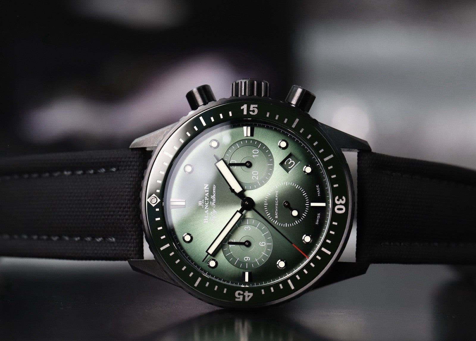BlancpainFiftyFathomsBathyscapheChronographeFlyback5200-0153-B52A-2023WatchVault18_3.jpg