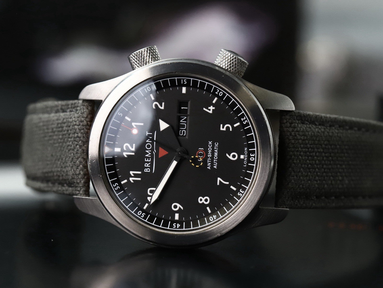 BremontMartinBakerMBII-BK-ORWatchVault02_c8d8f3aa-ceef-4a65-964a-e9fa972b04e8.jpg