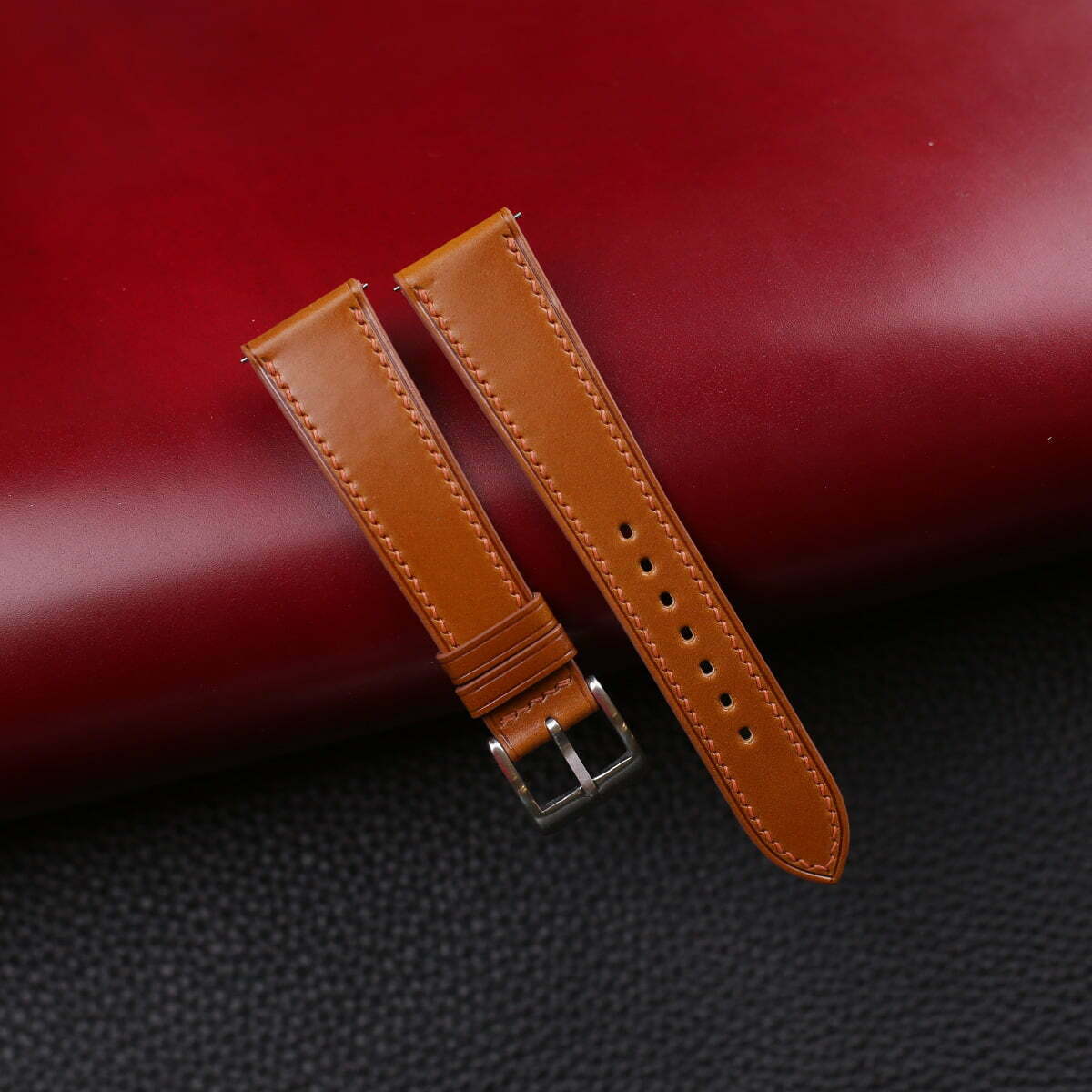 CordovanLeatherWatchStrapWatchVaultCognacShell01_4baac2d0-996d-4a1b-9e33-29d22e313591.jpg