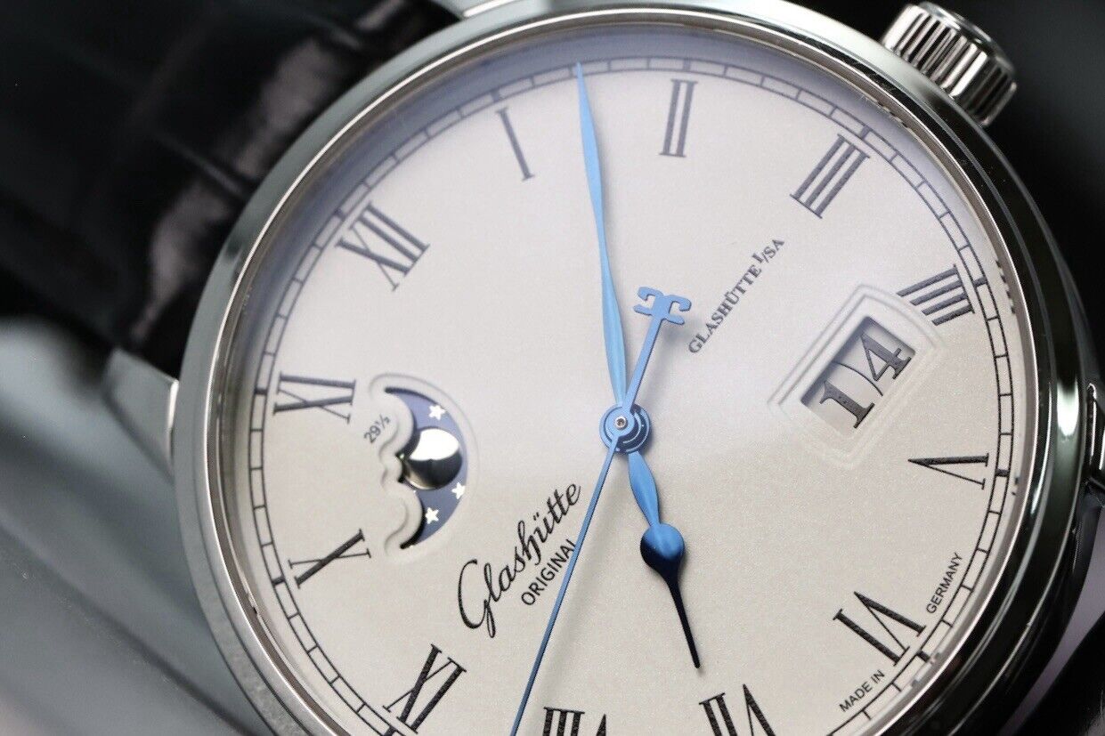 Glashutte Original Senator Panorama Date Moon Phase 100 04 32 12 04 glashutte-original-senator-panorama-date-moon-phase-100-04-32-12-04