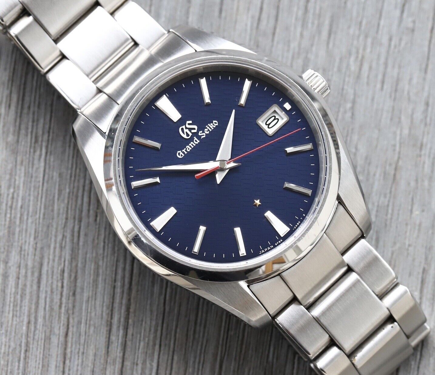 Grand seiko deals bracelet replacement