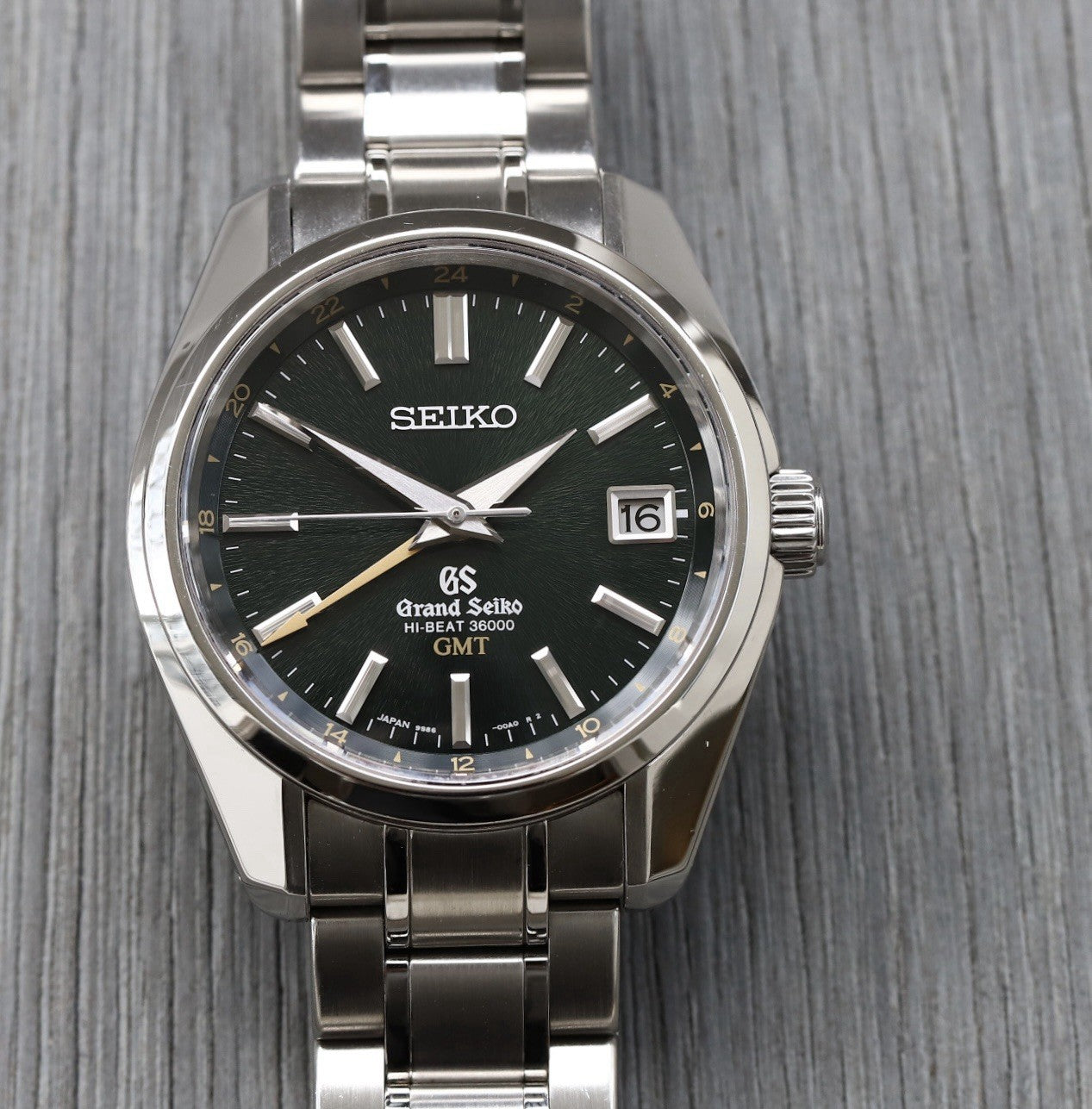 GrandSeikoHi-beatGMT_GreenIwate_LimitedEditionSBGJ005WatchVault01.jpg
