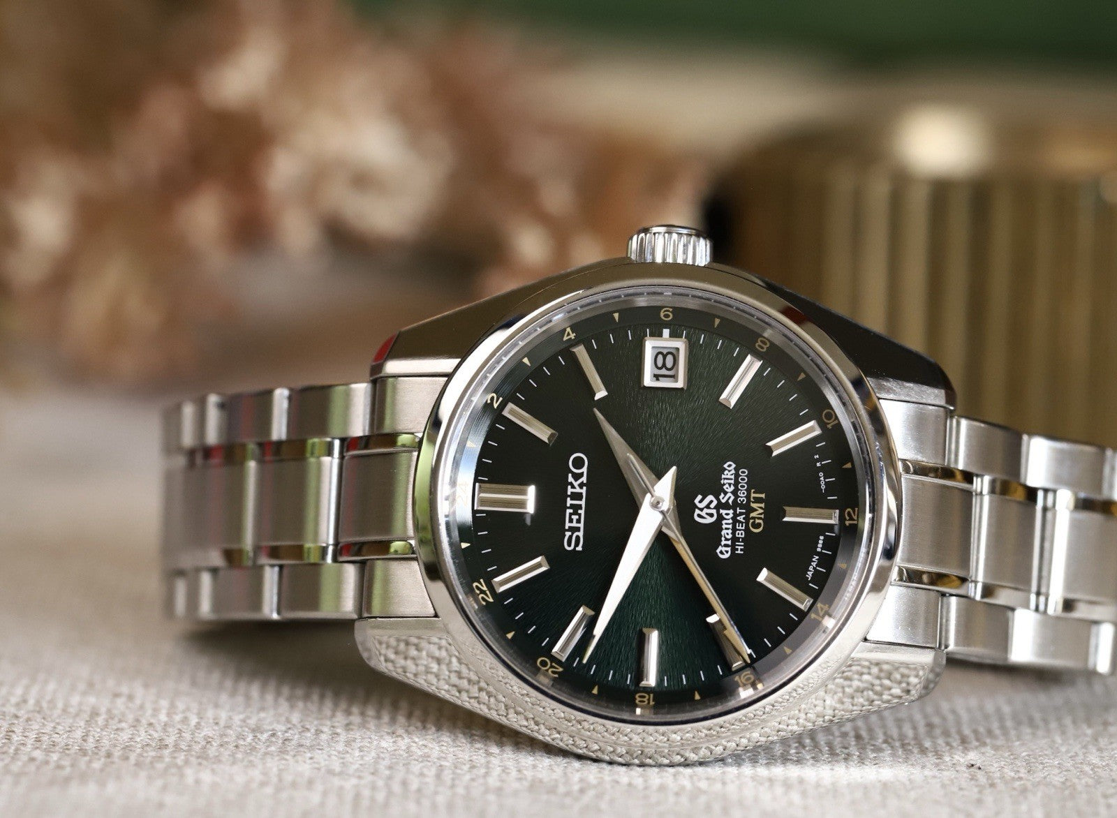 GrandSeikoHi-beatGMT_GreenIwate_LimitedEditionSBGJ005WatchVault02.jpg