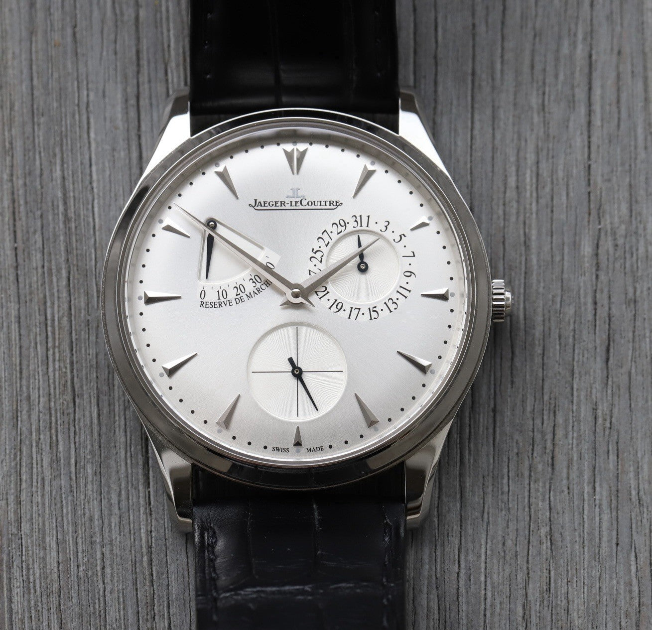 JaegerLeCoultreMasterUltraThinReservedeMarcheQ1378420-2018WatchVault01.jpg