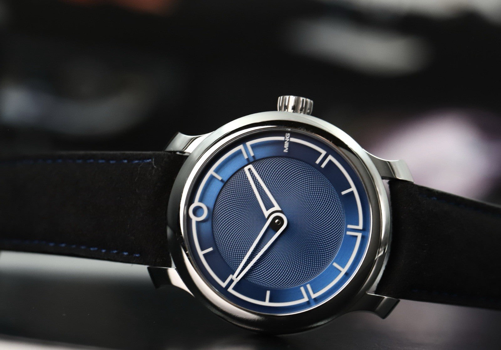 Ming17.09Blue_2022WatchVault02_690b13b0-1252-41f9-8cdd-71a092bf9c84.jpg