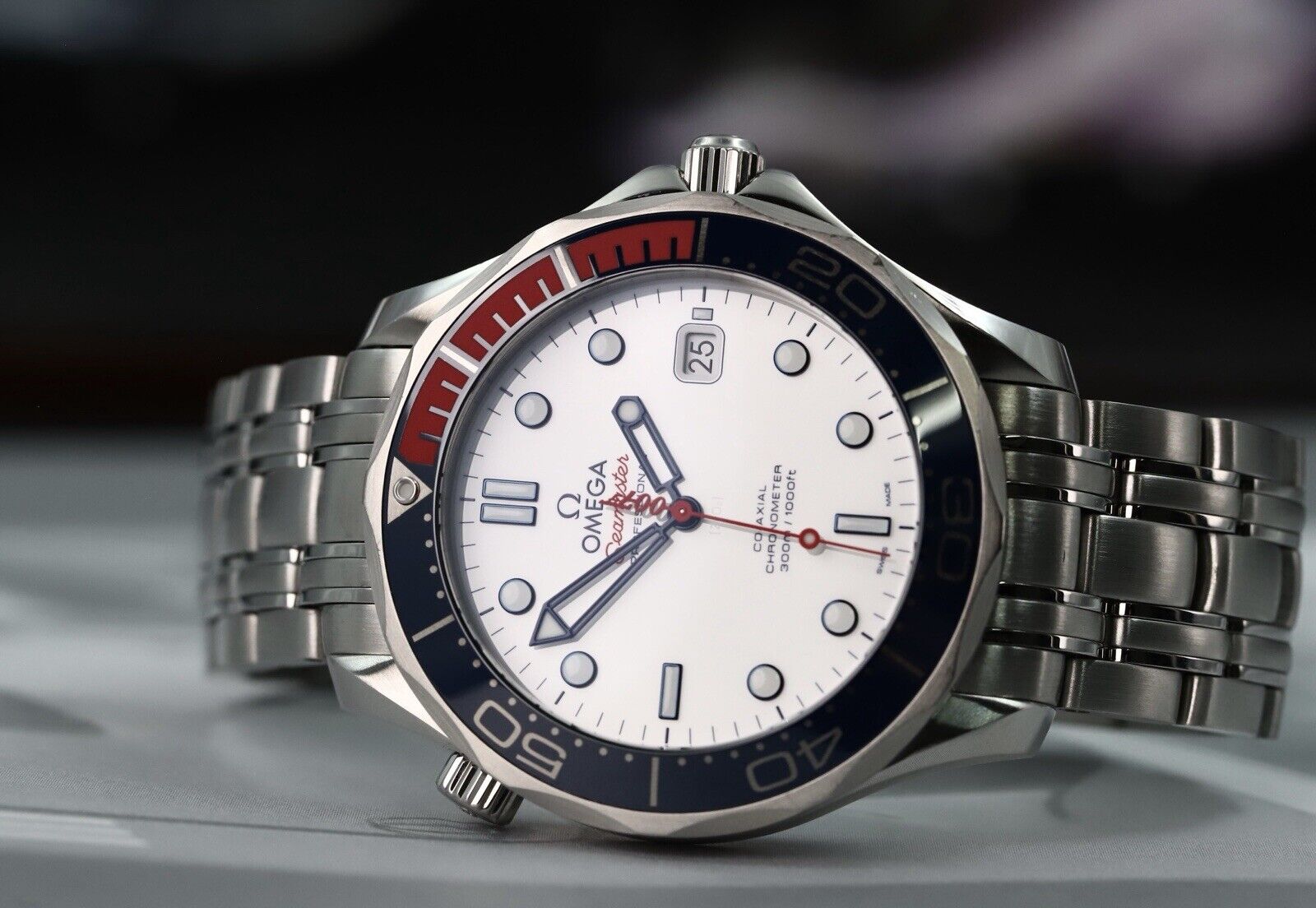 007 Comander Omega Seamaster Diver 300M 007 Commander's Watch LE 212.32.41.20.04.00 ...