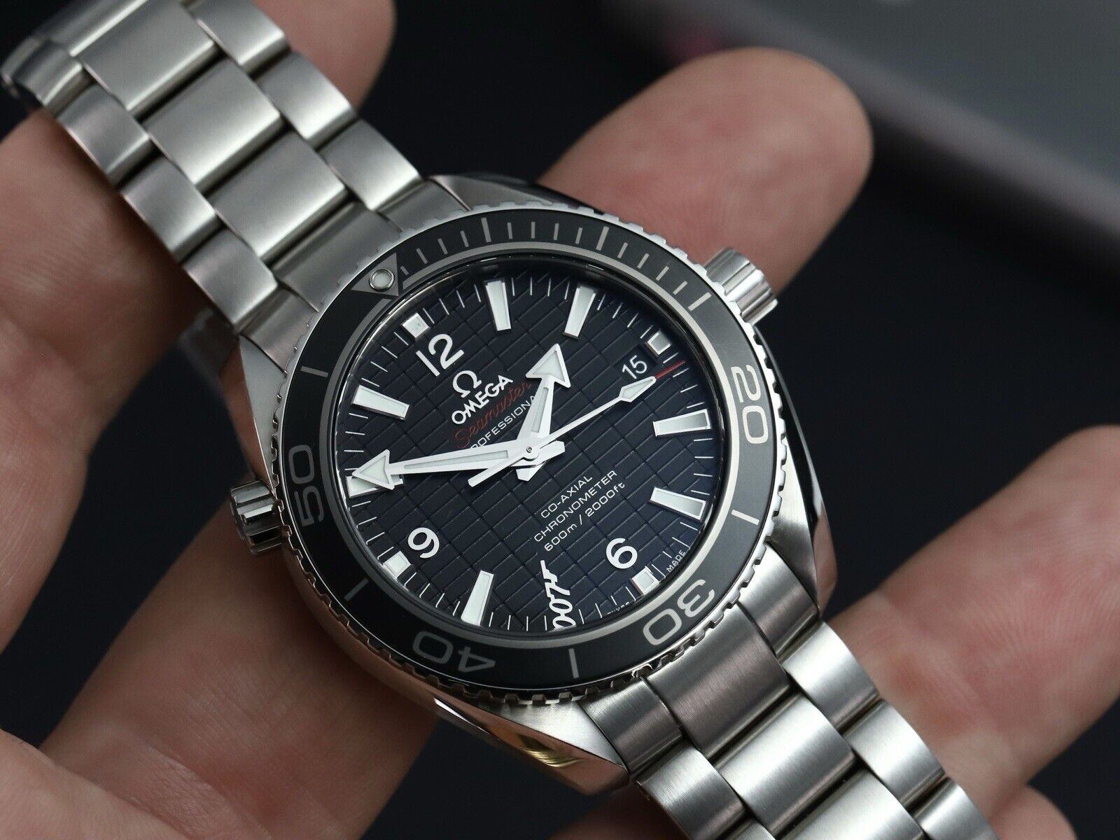 Bond skyfall watch 2025