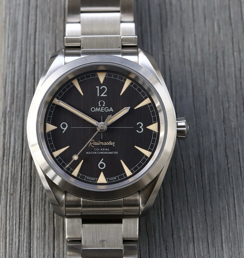 Omega Seamaster Railmaster Co-Axial Chronometer 40mm 220.10.40.20.01.001 - 2023