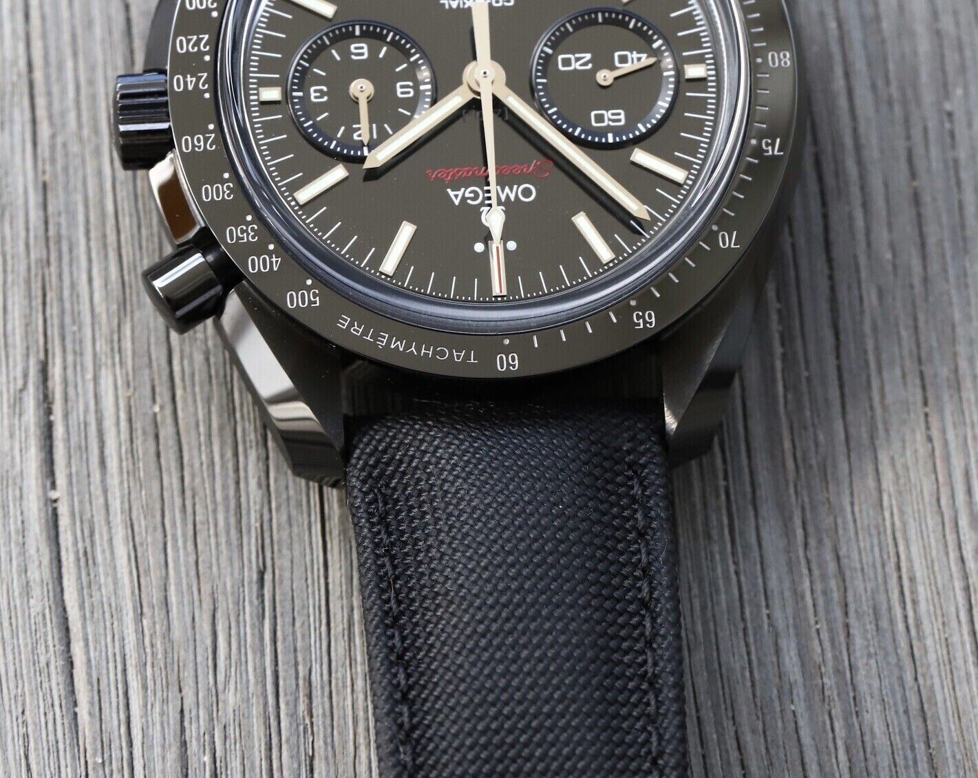 Omega Speedmaster Dark Side of the Moon 311.92.44.51.01.003