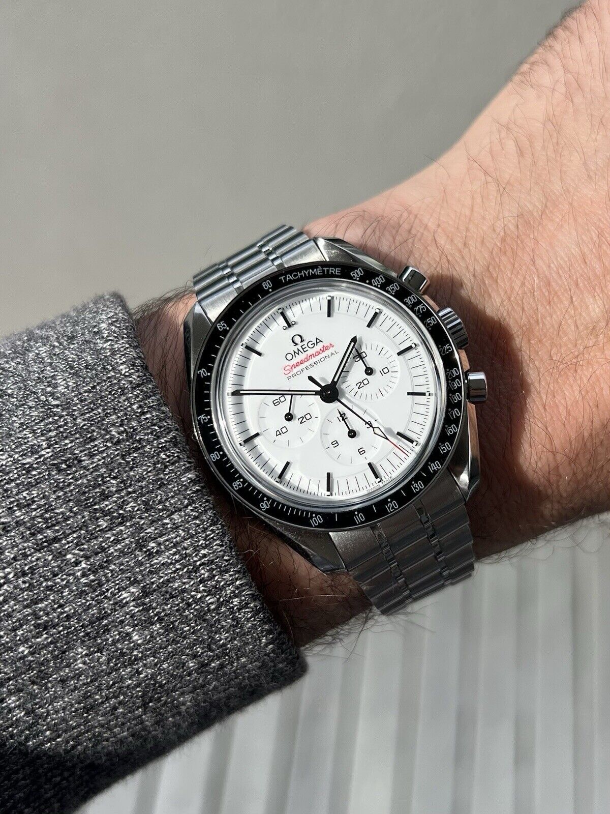 Omega Speedmaster Professional 42mm White Dial 310.30.42.50.04.001 - 2024