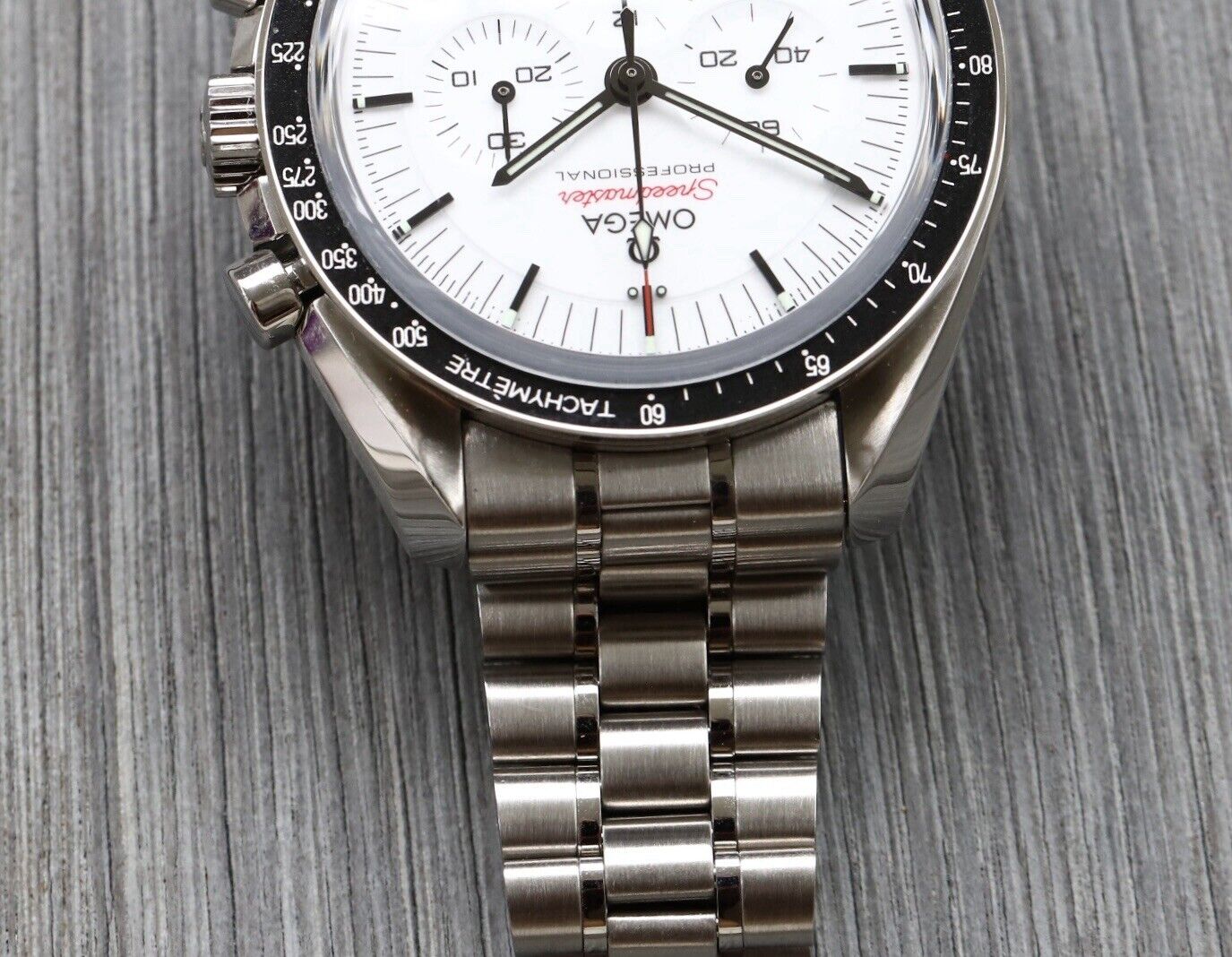 Omega Speedmaster Professional 42mm White Dial 310.30.42.50.04.001 - 2024