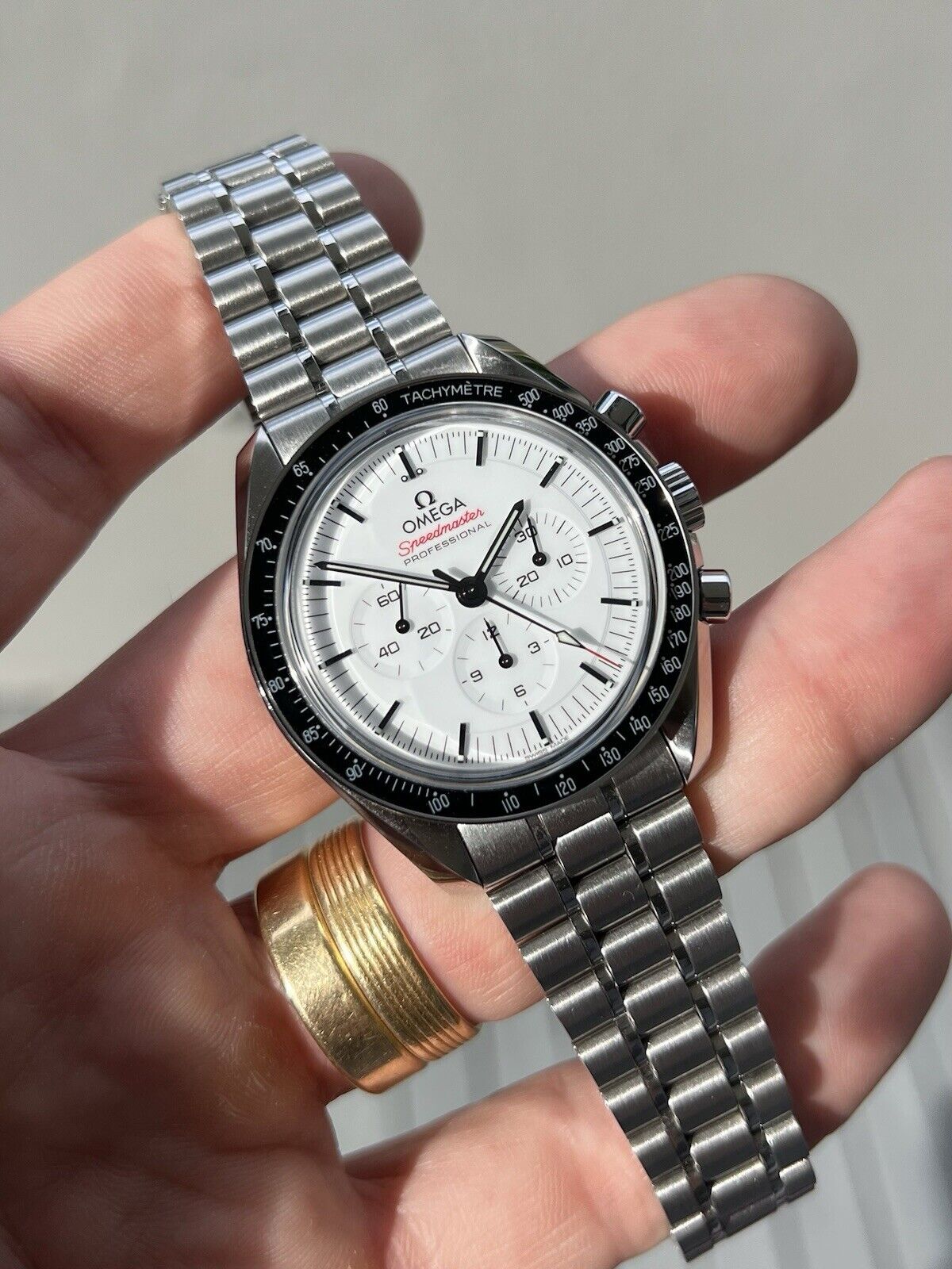 Omega Speedmaster Professional 42mm White Dial 310.30.42.50.04.001 - 2024