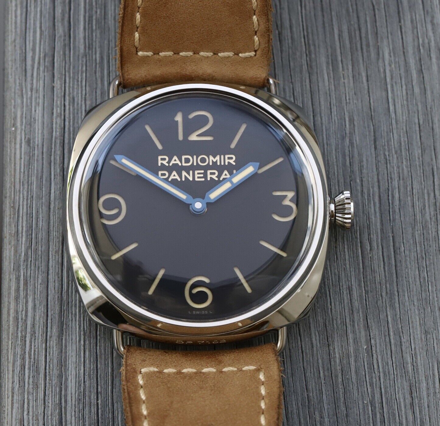PaneraiRadiomir3DaysAcciaio47mmPAM00720PAM720LimitedEditionWatchVault01.jpg