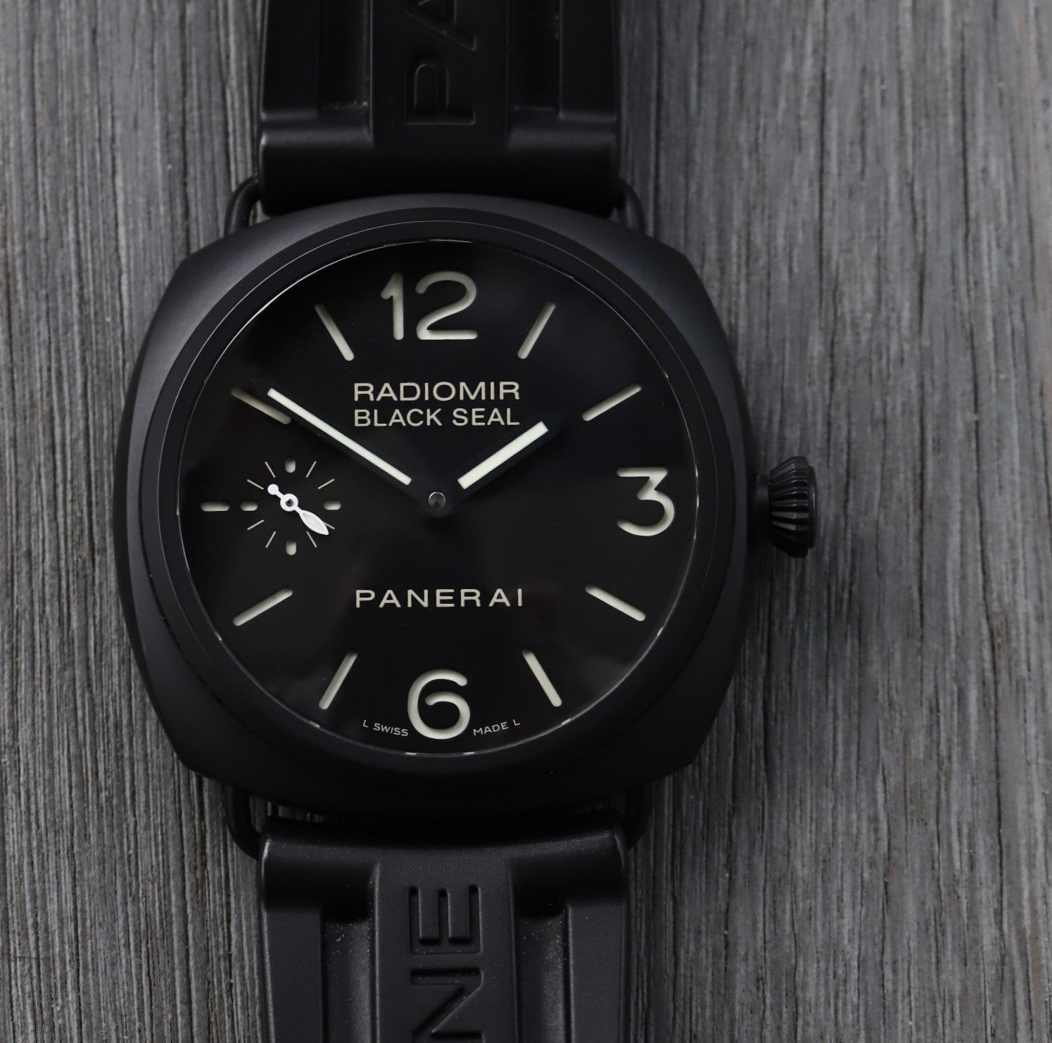 PaneraiRadiomirBlackSealCeramic45mmPAM00292PAM292WatchVault01_fead51bd-32eb-49ab-ac6e-dc18bfcd3374.jpg