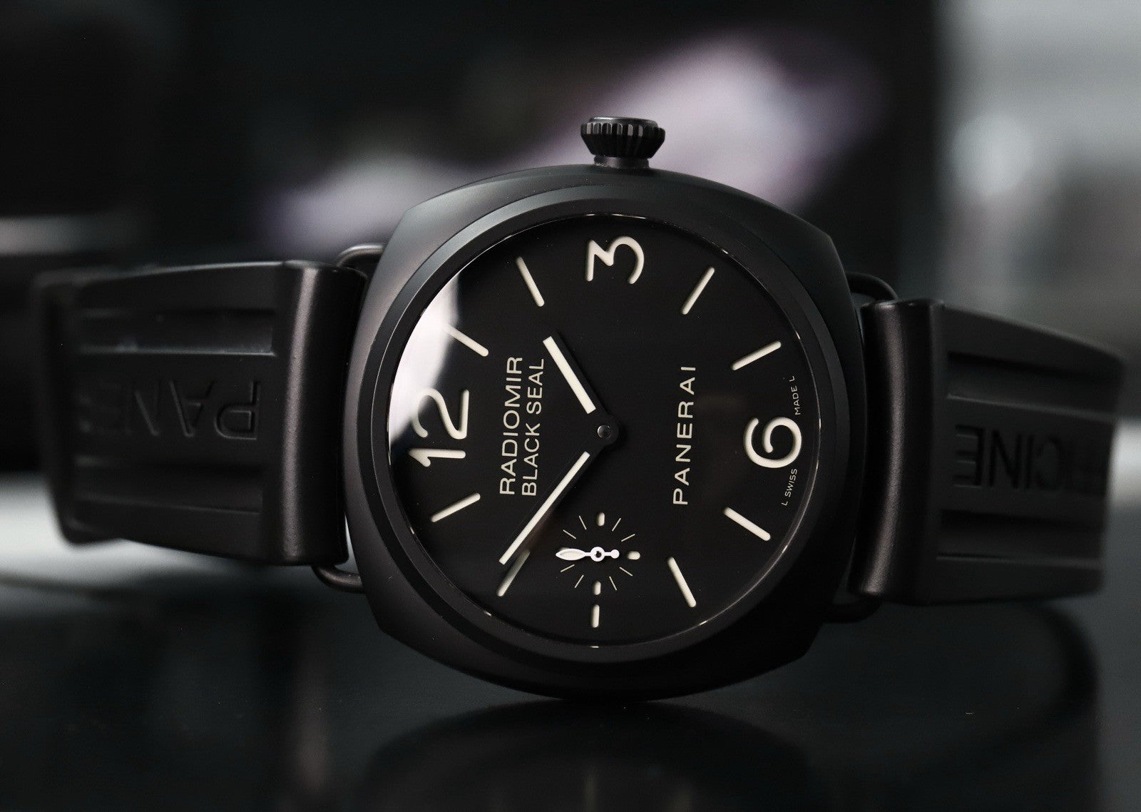 PaneraiRadiomirBlackSealCeramic45mmPAM00292PAM292WatchVault02_4e00a3f8-7cc6-4480-8ded-eb93242341c0.jpg