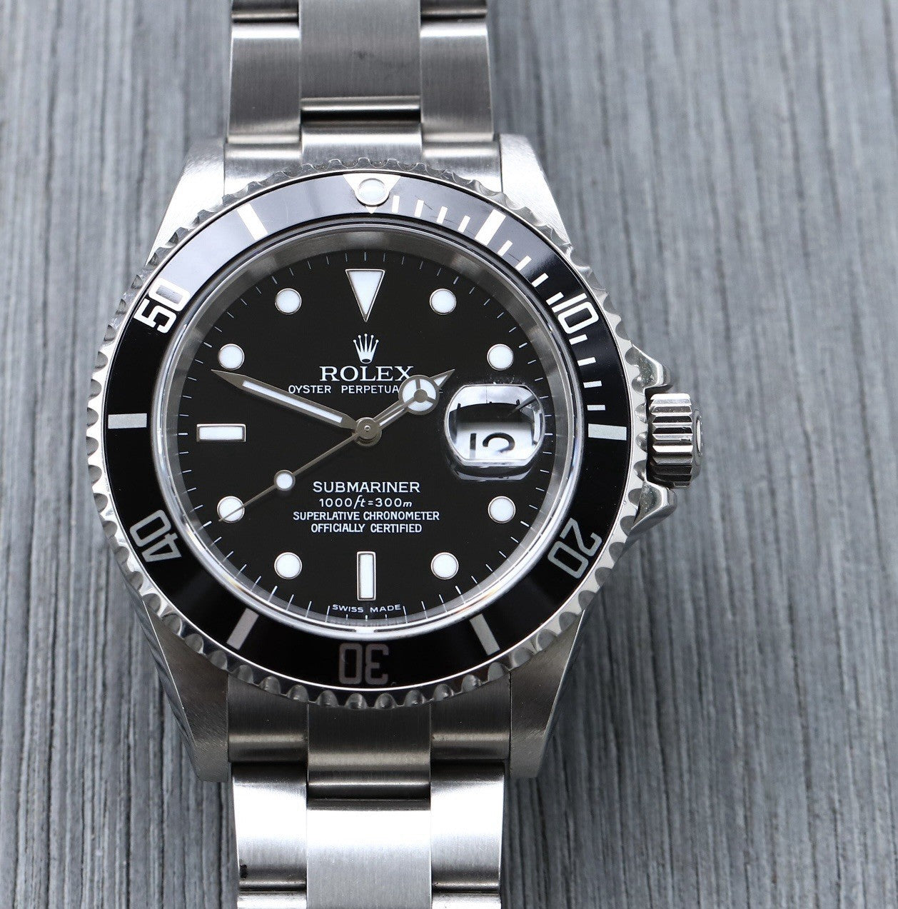 RolexSubmarinerDate16610DSerial-2006WatchVault01.jpg