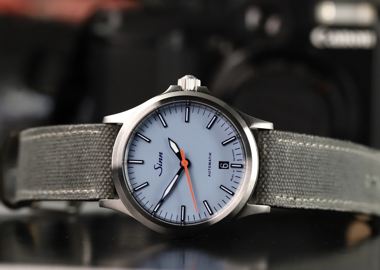 Sinn556IF.A.Z.LimitedEdition-2024WatchVault02.jpg