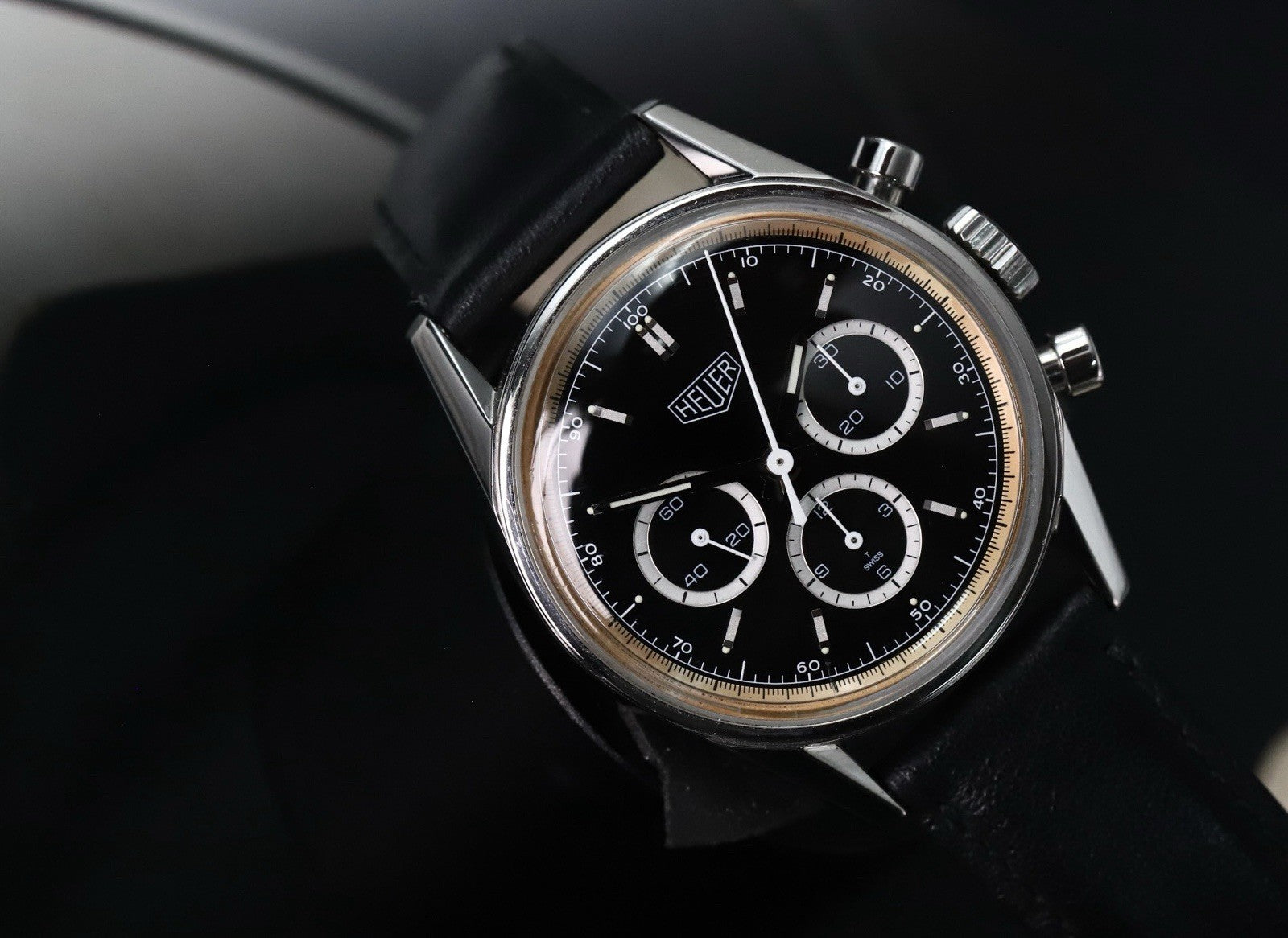 TAGHeuerCarreraRe-Edition1964LemaniaCS3113WatchVault02.jpg