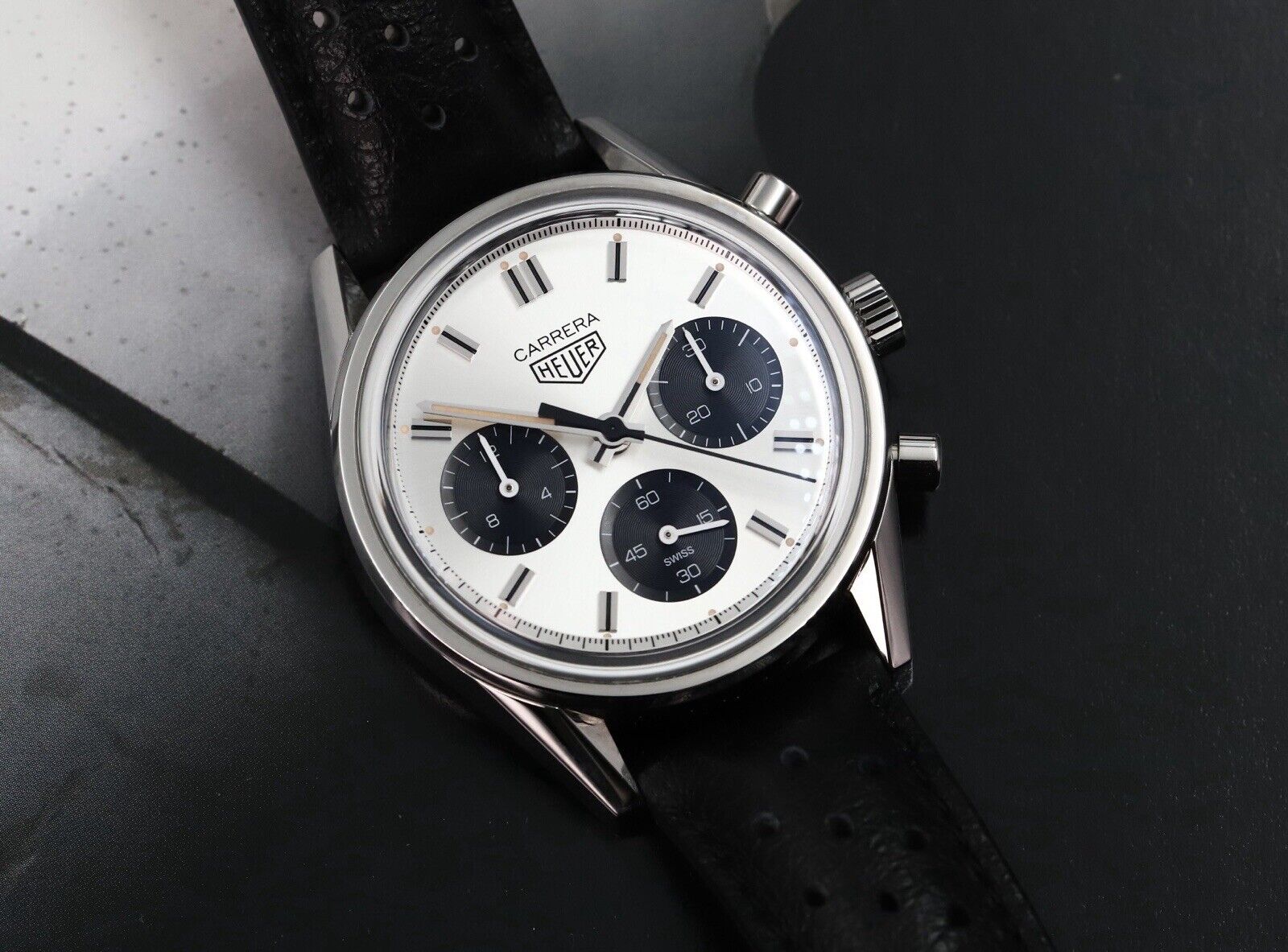 TagHeuerCarrera60thAnniversary39mmCBK221H-2023WatchVault02.jpg
