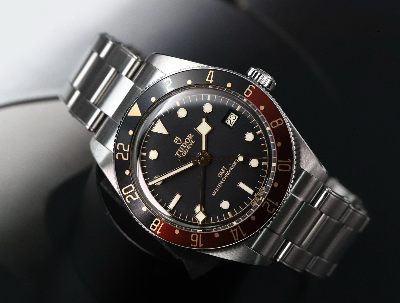 TudorBlackBayFiftyEightGMT7939G1A0NRU-2024WatchVault02.jpg