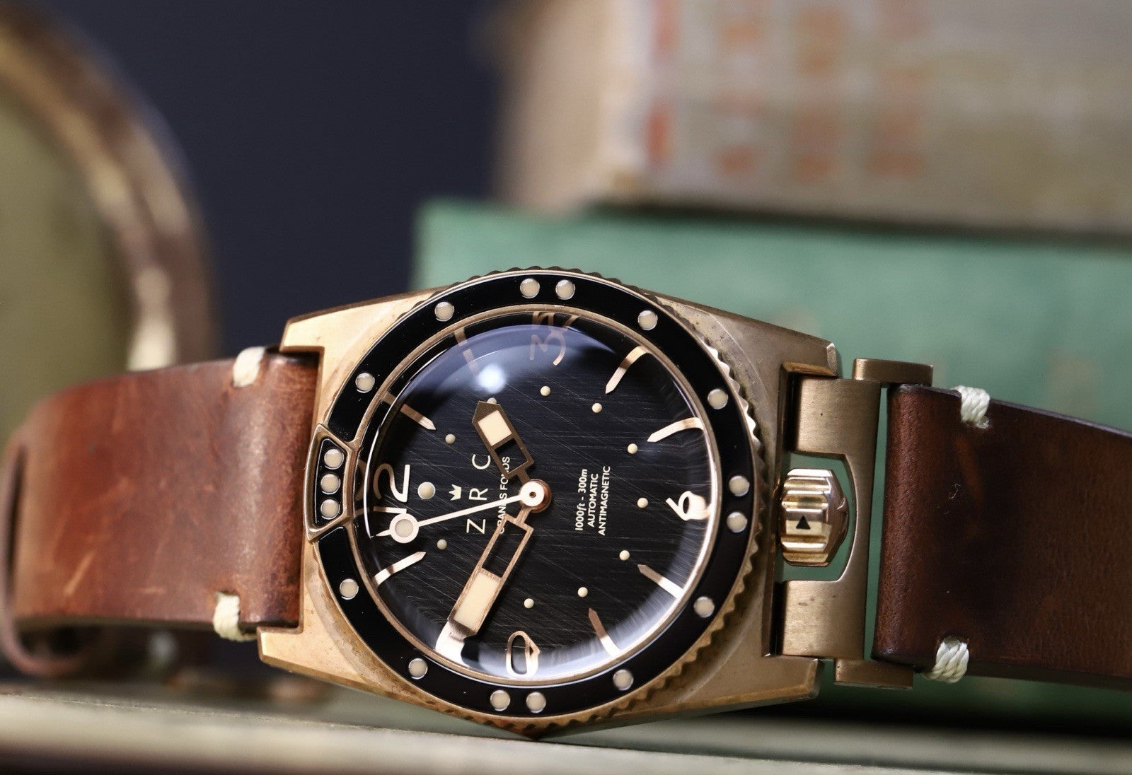 ZRCGrandsFondsVintage1964SpiritBronzeLEGF44115WatchVault02.jpg