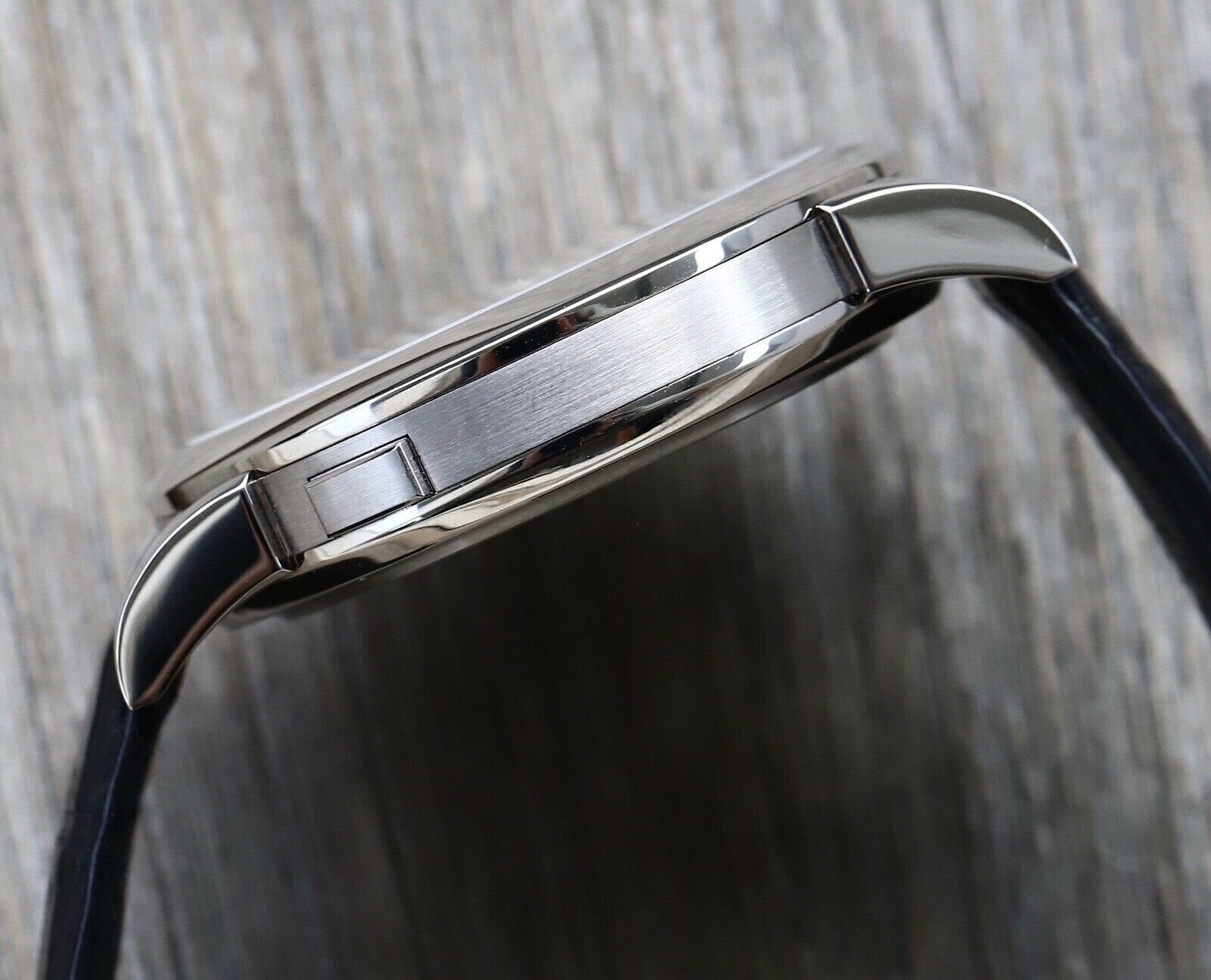 A. Lange and Sohne Lange 1 White Gold 101.039 - 2010