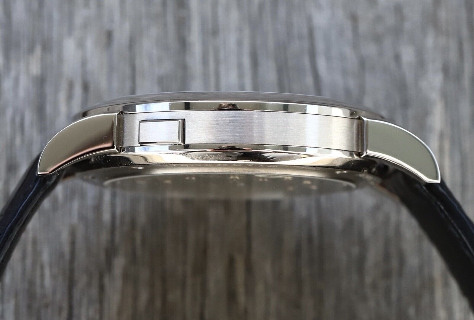 A. Lange and Sohne Lange 1 White Gold 101.039 - 2010