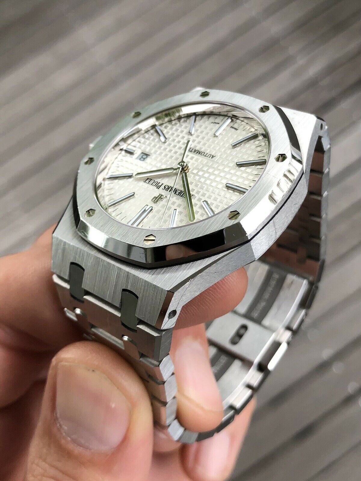 Audemars Piguet Royal Oak 15400 15400ST.OO.1220ST.02 - 2017