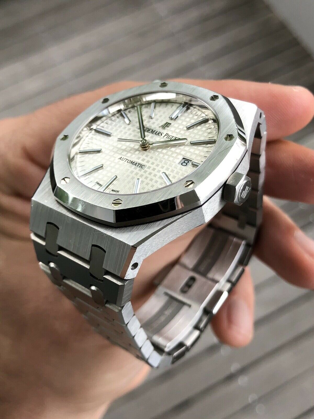 Audemars Piguet Royal Oak 15400 15400ST.OO.1220ST.02 - 2017