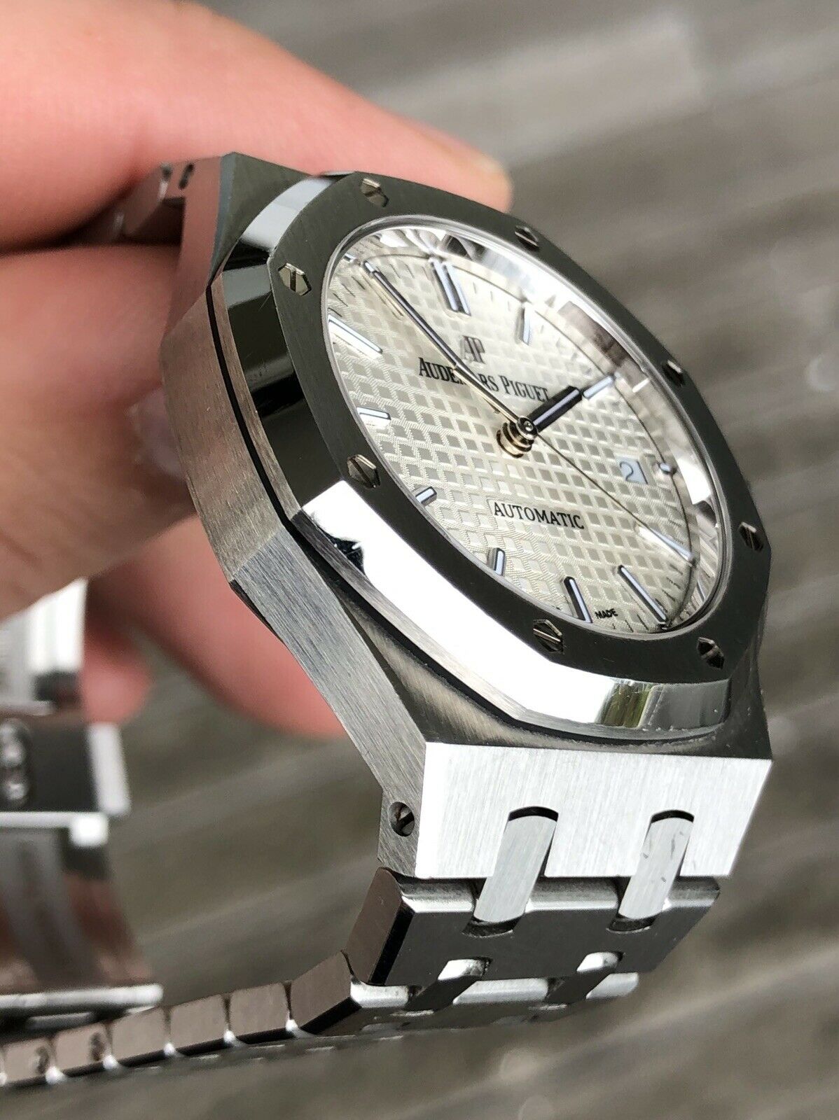 Audemars Piguet Royal Oak 15450ST Silver - 2015 with box and papers