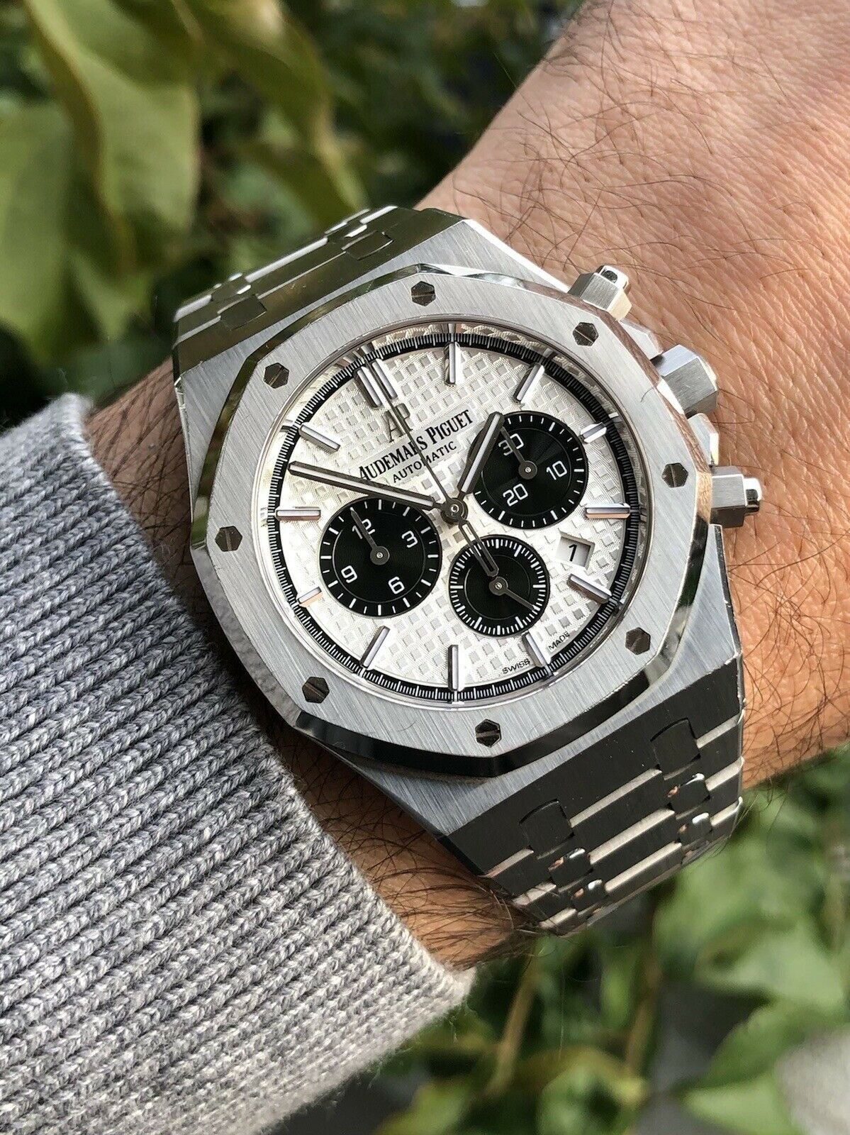 Audemars piguet royal oak chronograph 41mm sale