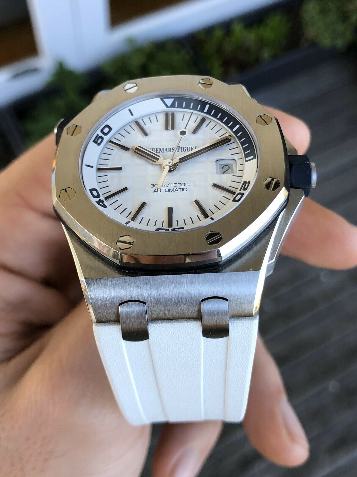 Audemars Piguet Royal Oak Offshore Diver 15710ST.OO.A010CA.01 - 2017
