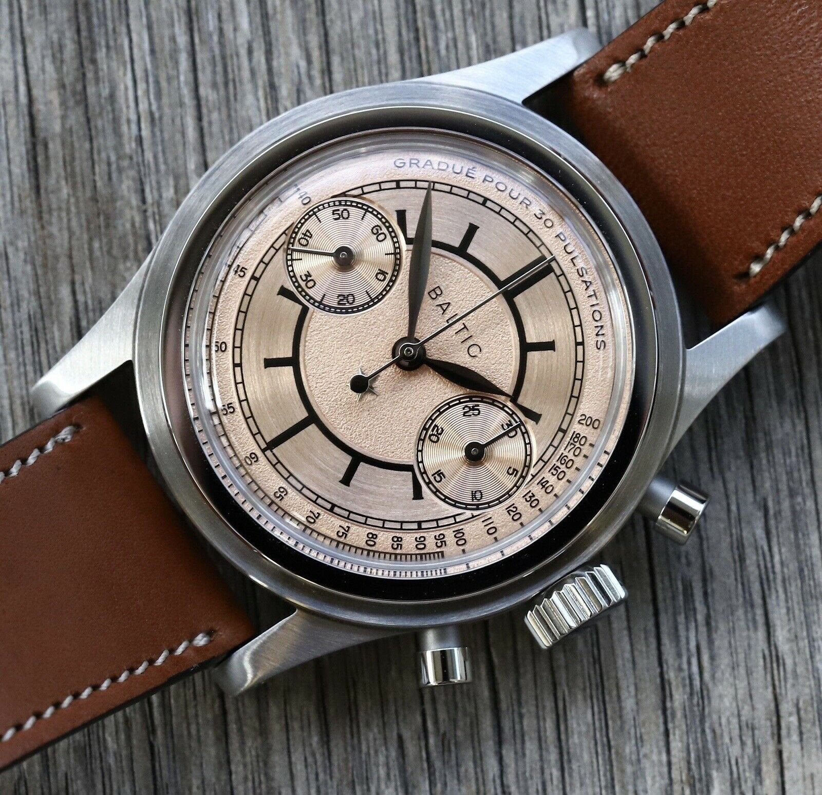 Baltic_Bicompax_Pulso_for_Revolution_26_The_Rake_Watch_Vault_02_c62e27cf-9dc6-4d0f-98ab-2fef921cf1a2.jpg
