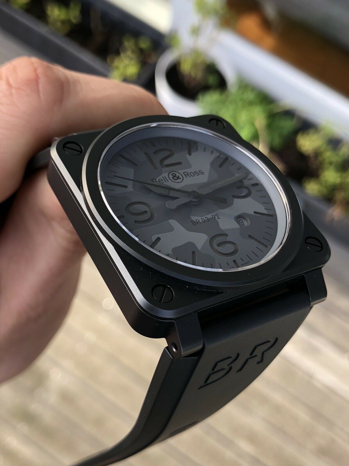 Bell &amp; Ross BR0392-CAMO-CE/SRB Black Matte Ceramic - December 2018
