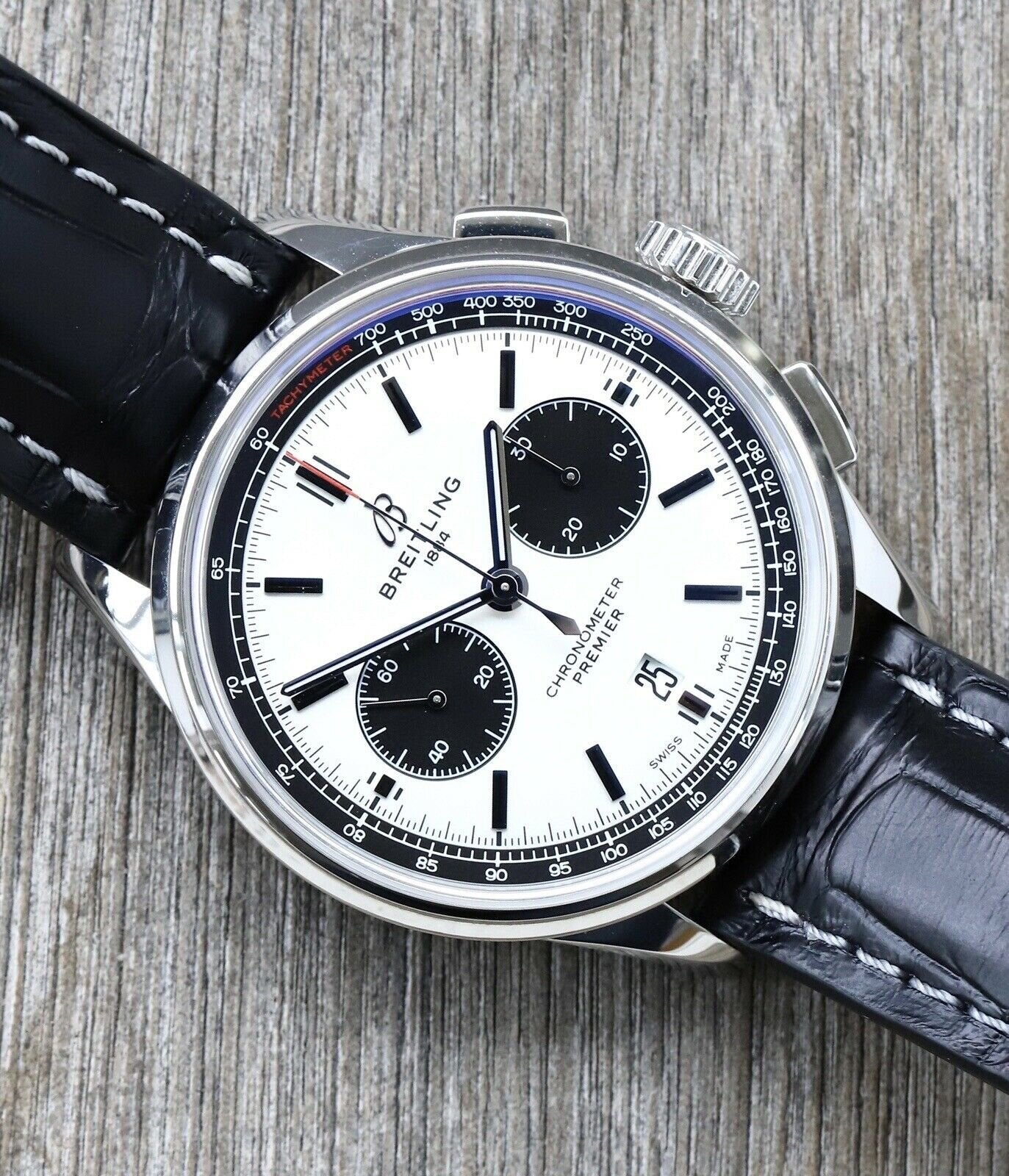 Breitling Premier B01 Chronograph 42 AB0118221G1P1 - 2020