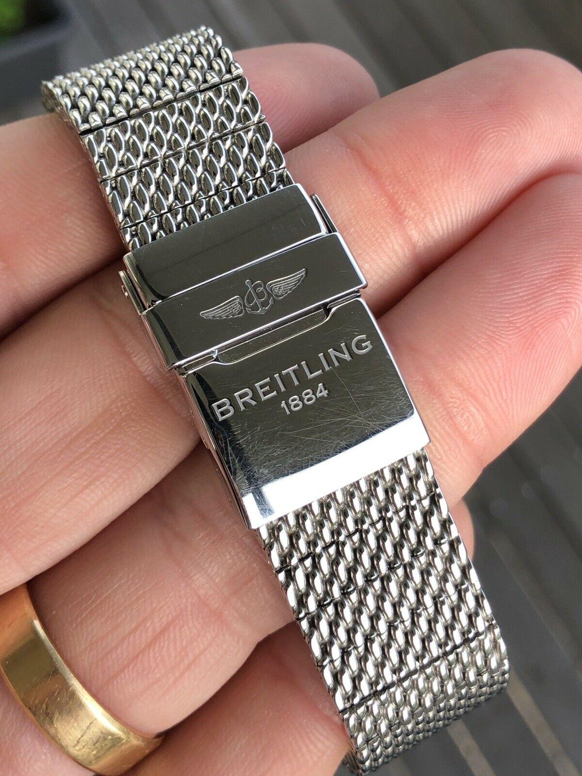 Breitling superocean store mesh bracelet