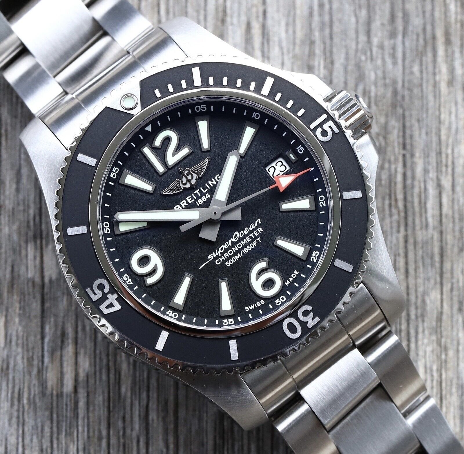 Breitling_Superocean_Automatic_42_A17366021B1S1_-_2020_Watch_Vault_02.jpg