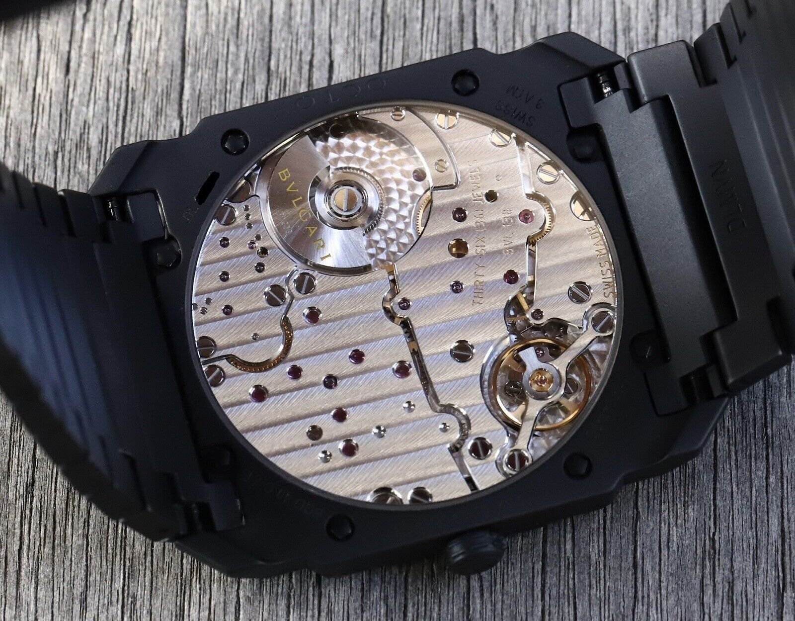 Bulgari Octo Finissimo Extra Thin Ceramic Ref 103077 Automatic – 2019