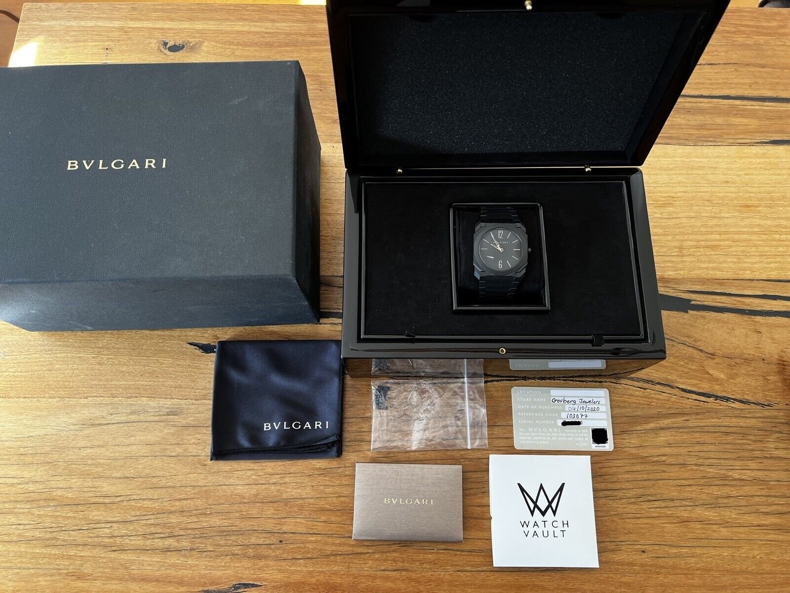Bulgari Octo Finissimo Extra Thin Ceramic Ref 103077 Automatic – 2019